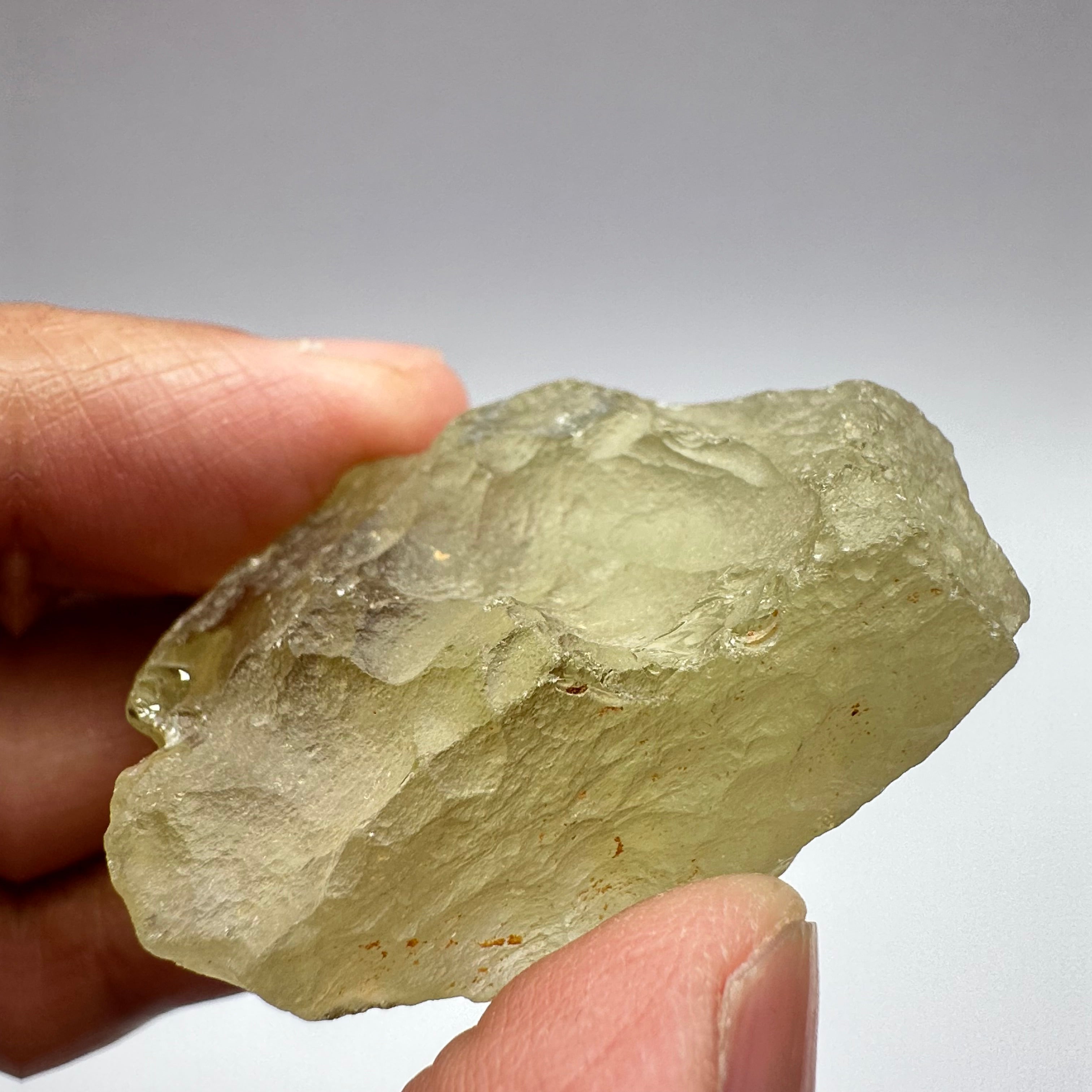 Libyan Desert Glass, 30.50gm, faceting grade, selected