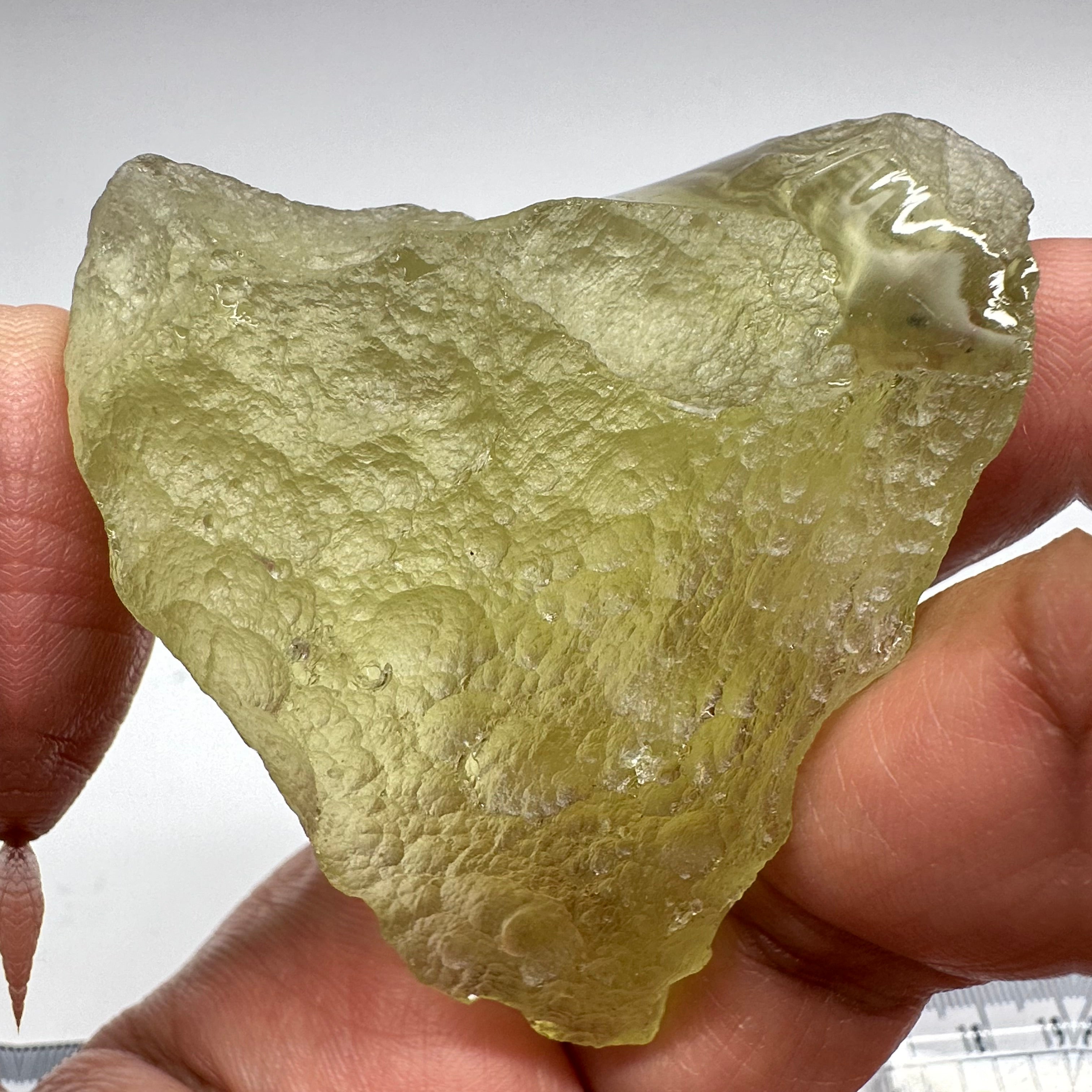 Libyan Desert Glass, 76.40gm, faceting grade, selected