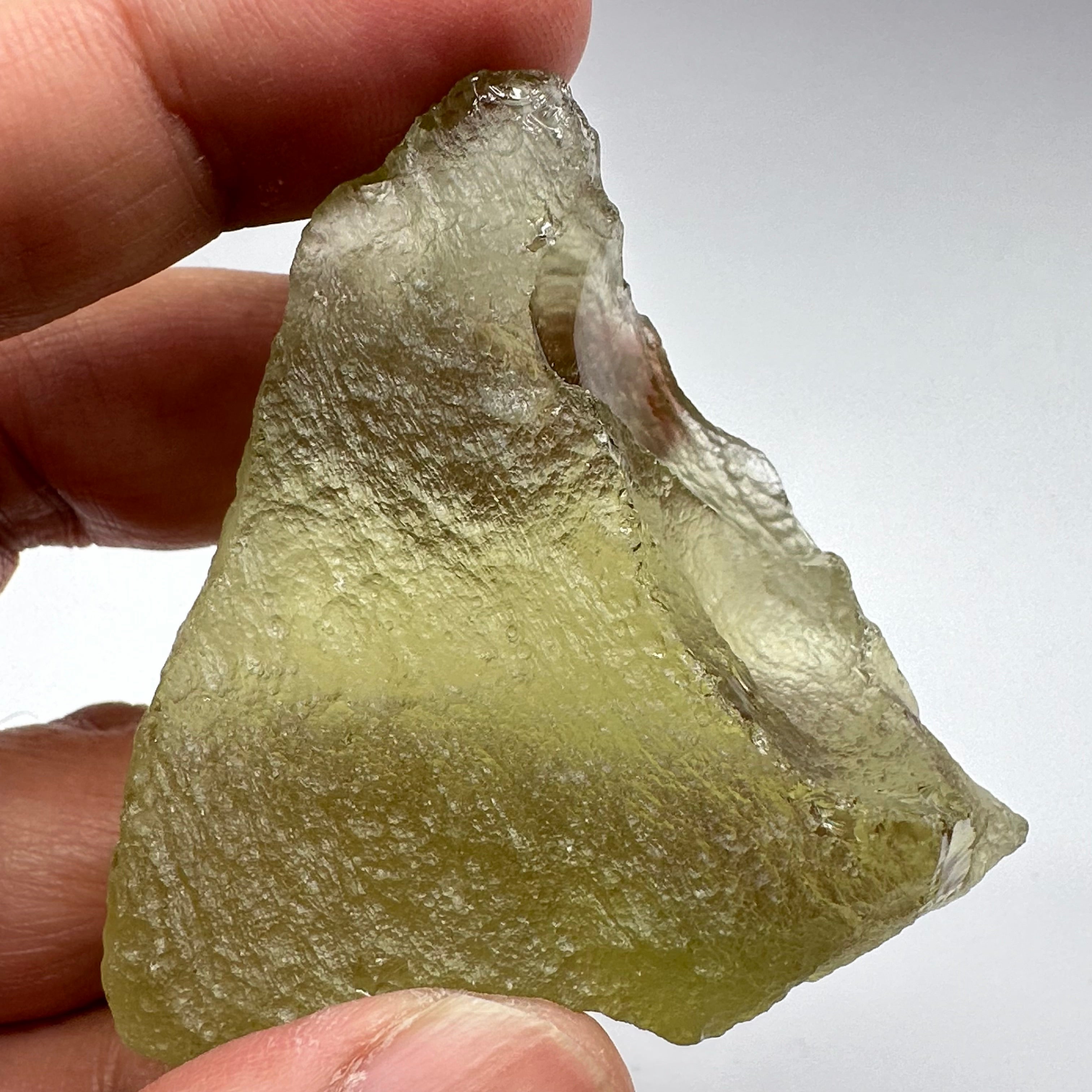 Libyan Desert Glass, 76.40gm, faceting grade, selected