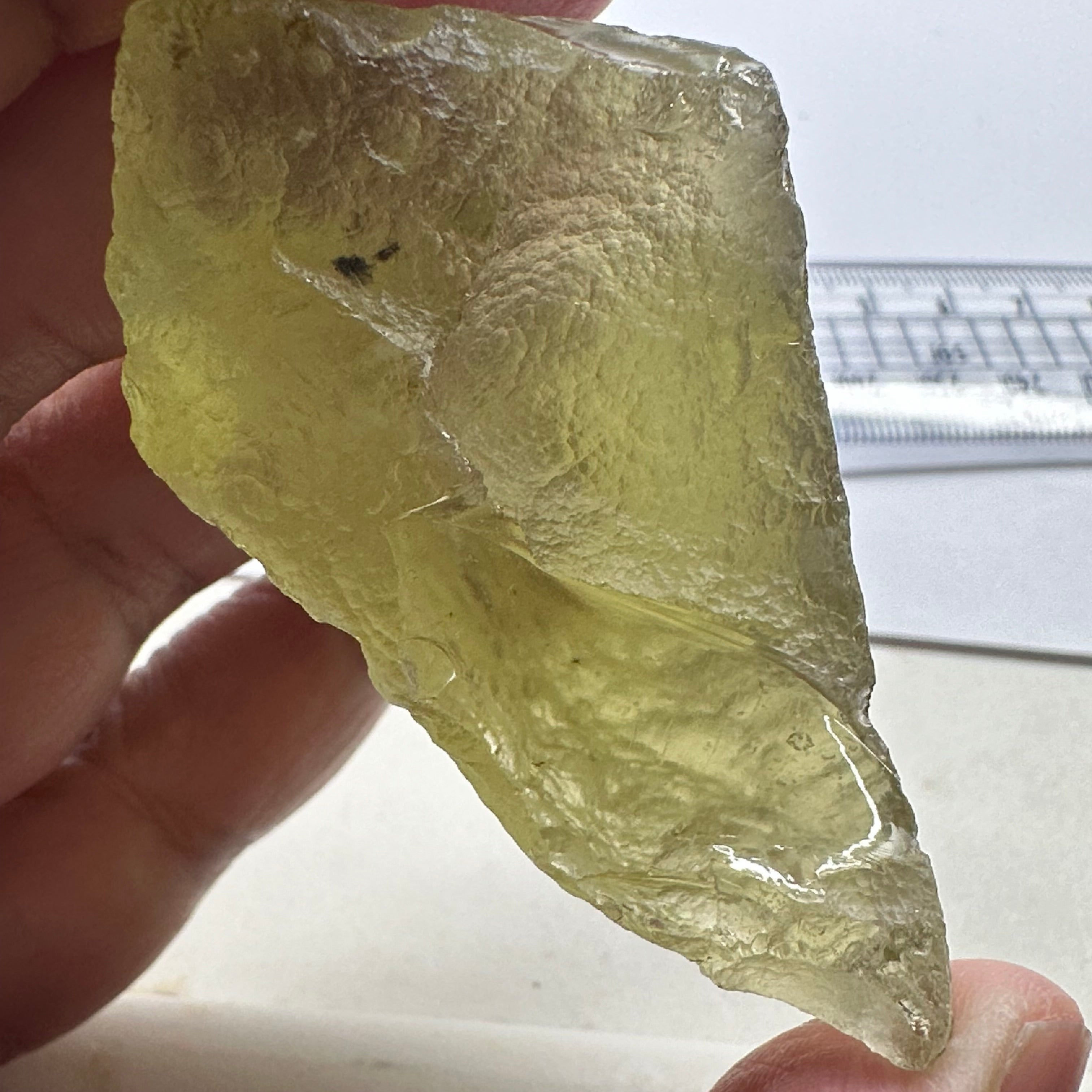 Libyan Desert Glass, 76.40gm, faceting grade, selected