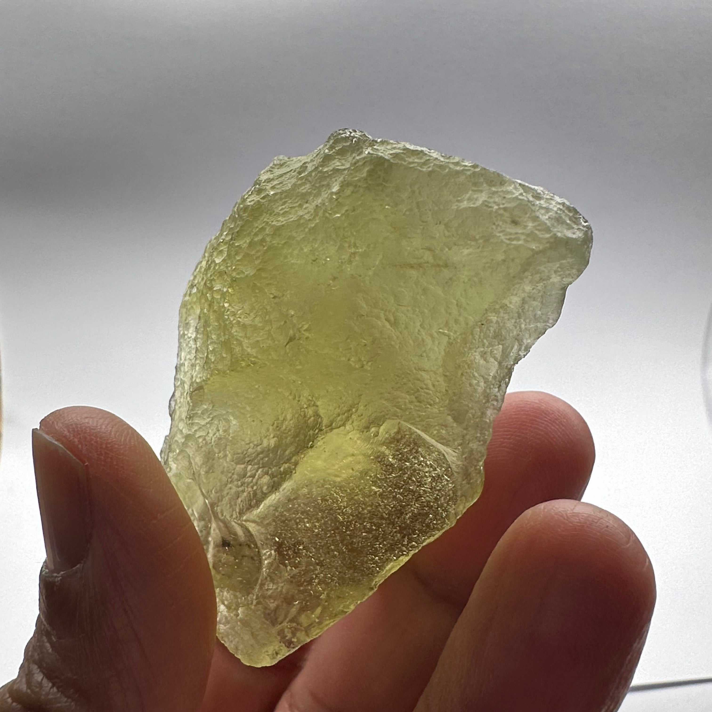 Libyan Desert Glass, 76.40gm, faceting grade, selected