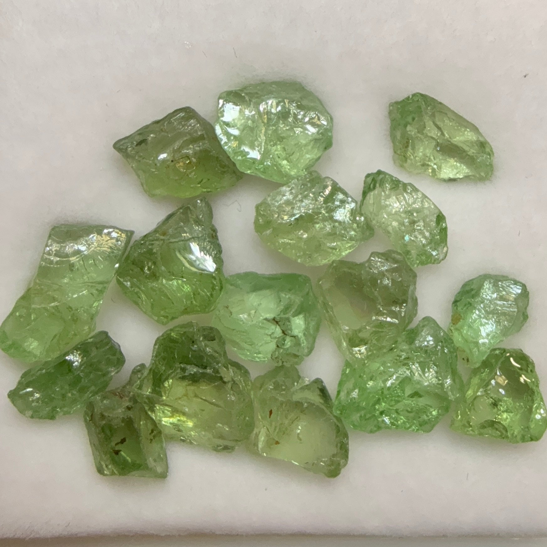 Tsavorite Rough Melee size, 14.57ct, 0.32ct - 1.39ct, Untreated, Unheated