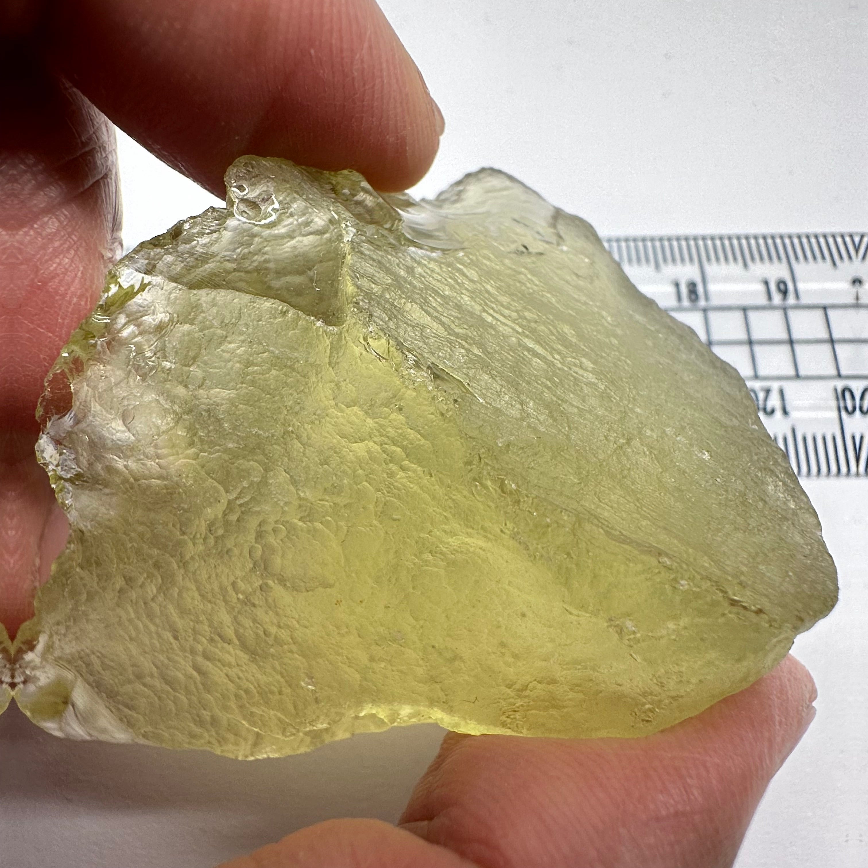 Libyan Desert Glass, 60.00gm, faceting grade, selected