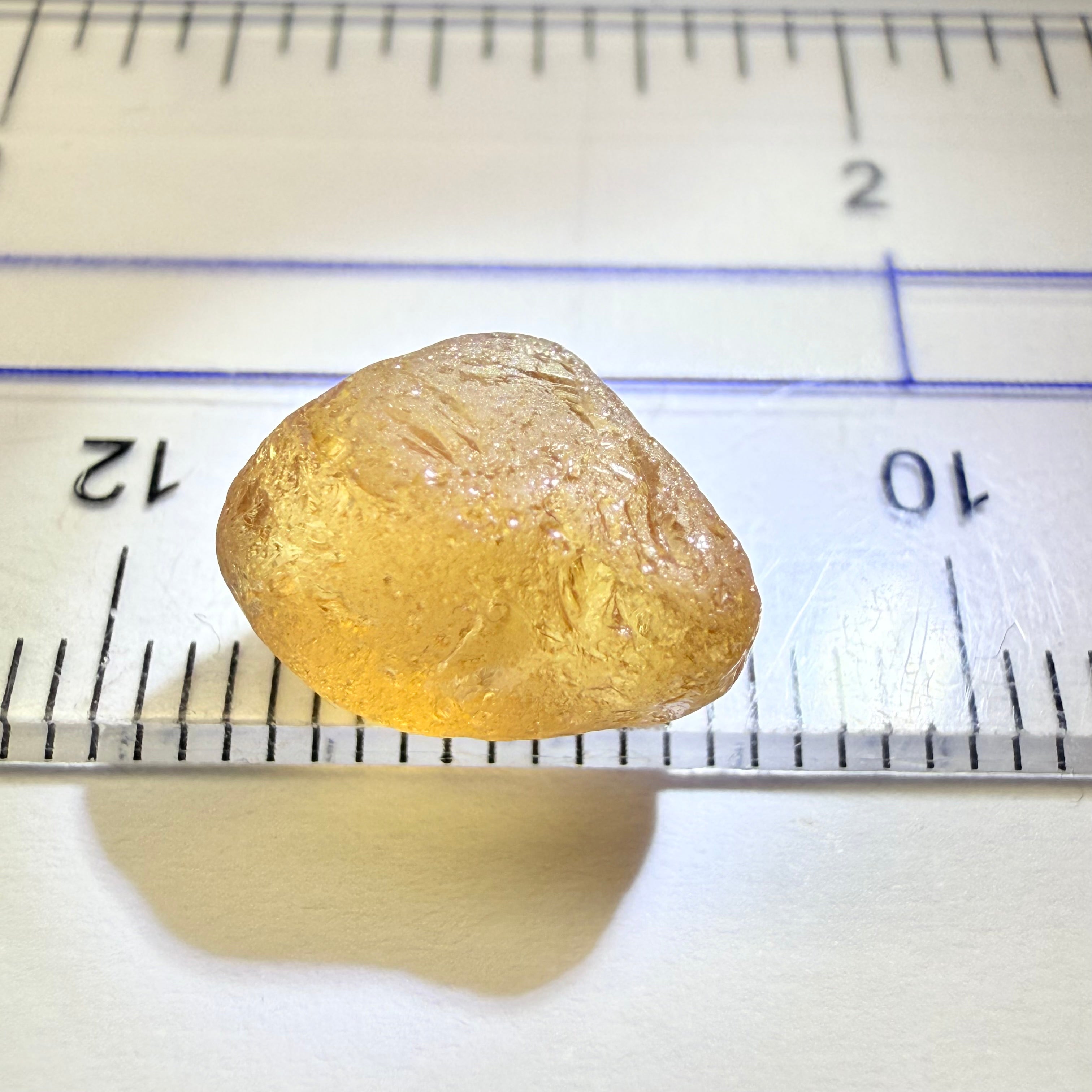 Malaya Garnet, 6.43ct, Umba Valley, Tanzania, Untreated Unheated, beautiful stone, vvs-if with very very slight silk