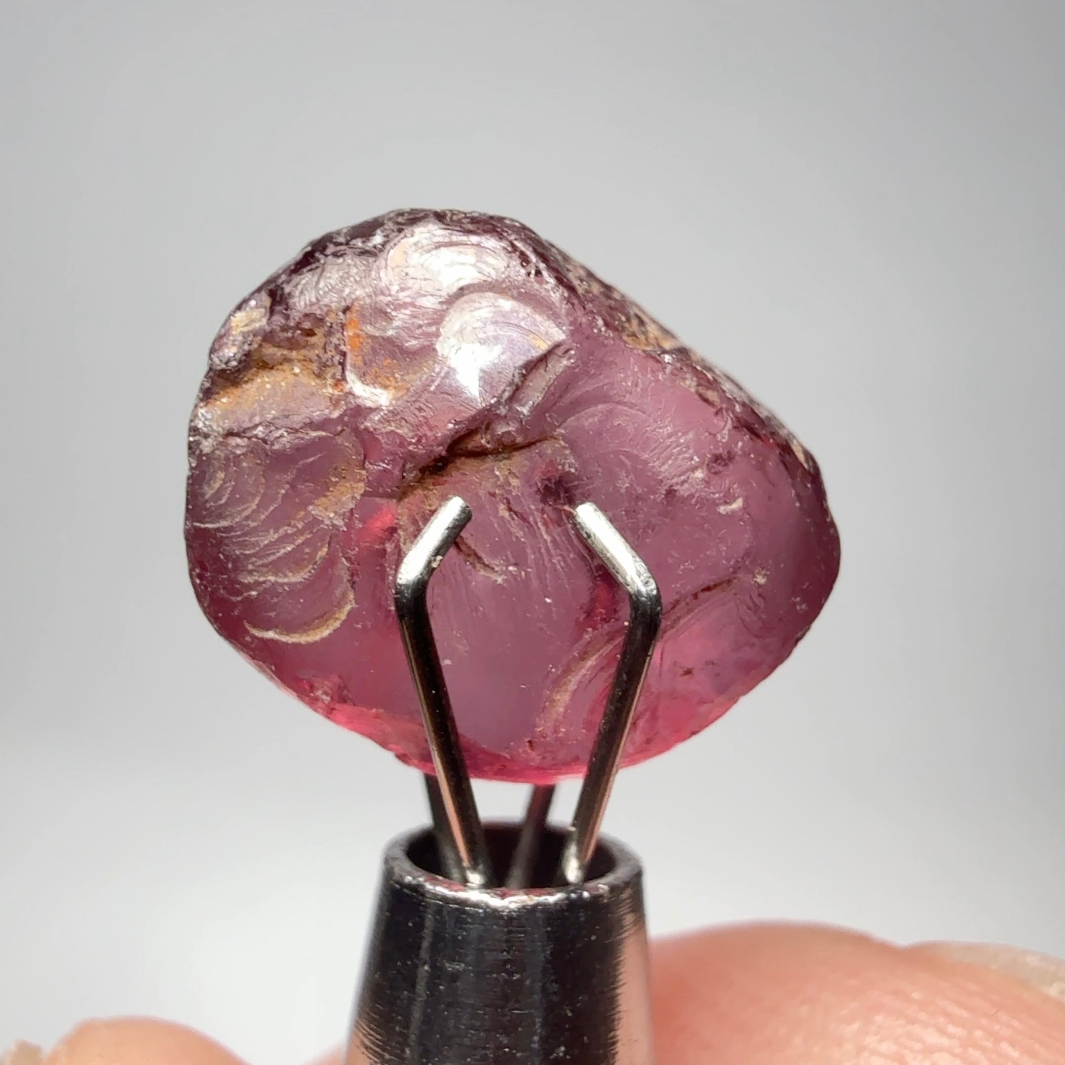 Rhodolite Garnet Colour Shifting, 6.56ct, Umba, Tanzania, Untreated Untreated. Few bubbles on outside, rest vvs with very slight silk, flattish shape see pics