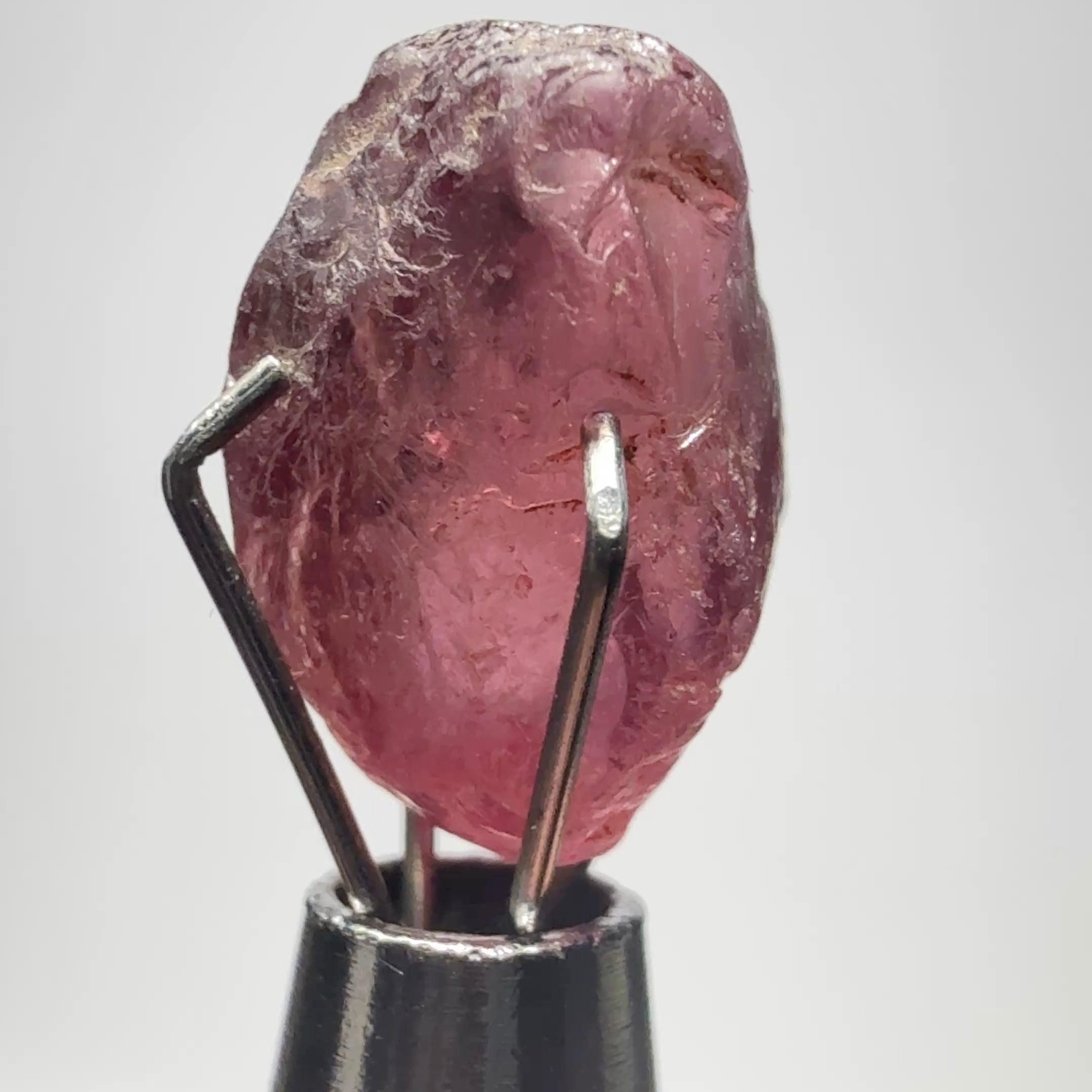 Rhodolite Garnet Colour Shifting, 4.46ct, Umba, Tanzania, Untreated Untreated. Si