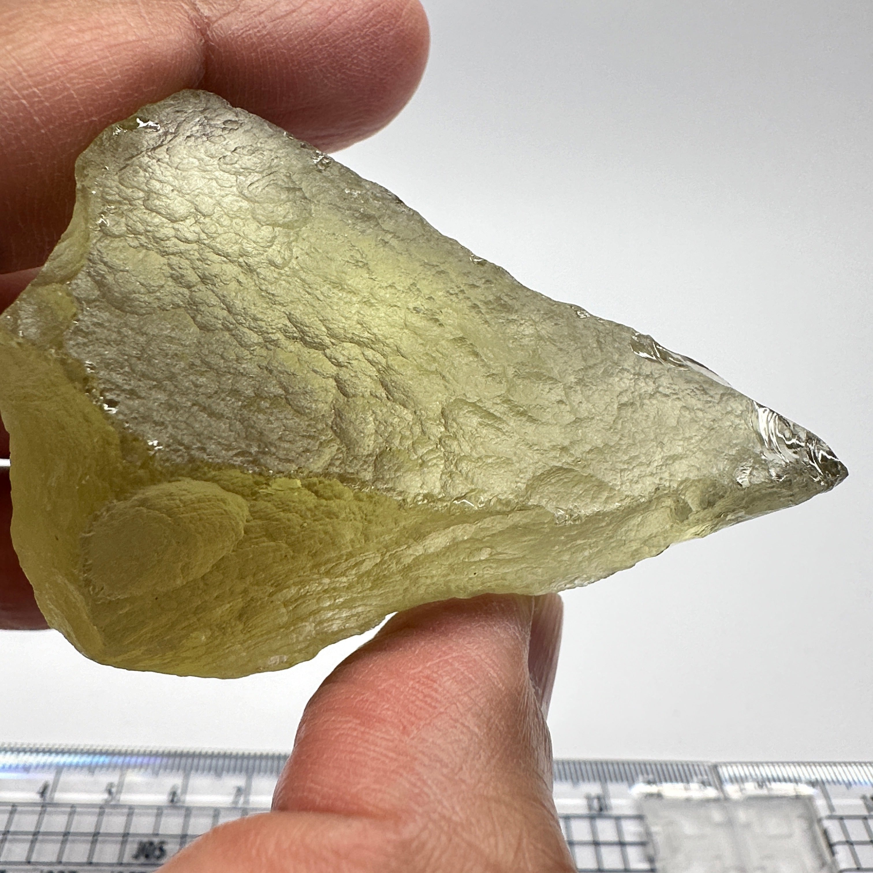 Libyan Desert Glass, 60.00gm, faceting grade, selected