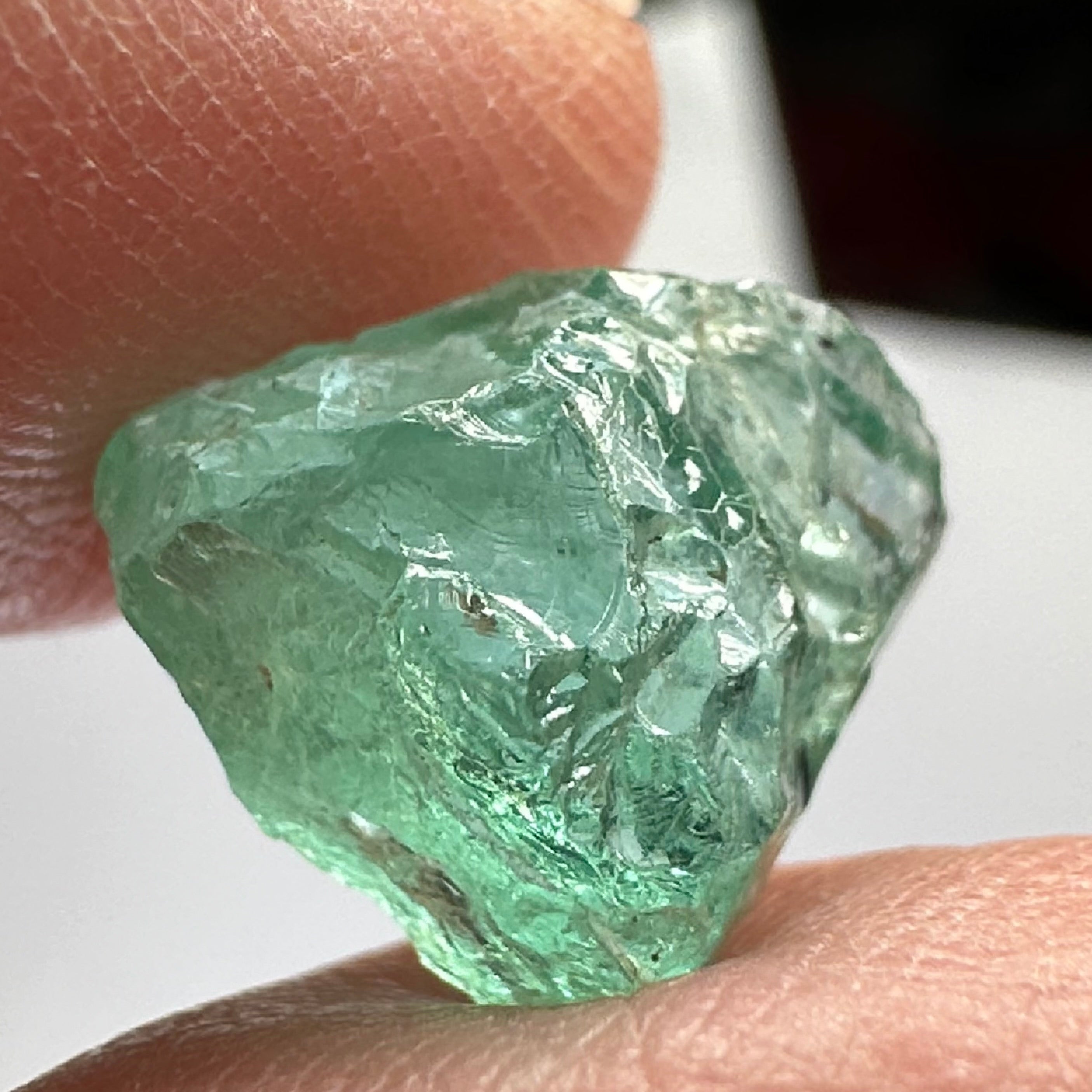 Emerald, 6.51ct, Tanzania, Untreated Unheated, No Oil, clean, no cracks just slight silk, see pictures