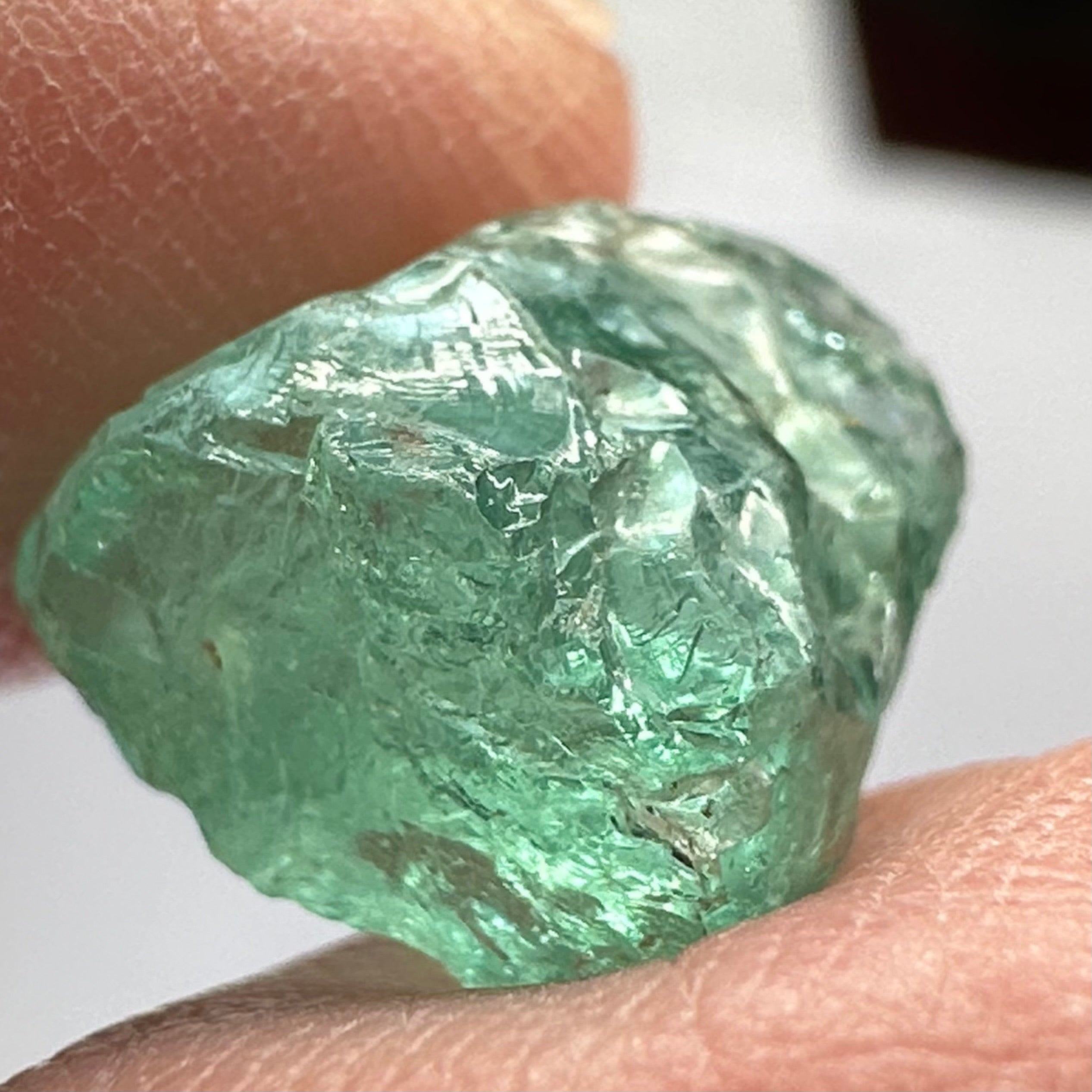 Emerald, 6.51ct, Tanzania, Untreated Unheated, No Oil, clean, no cracks just slight silk, see pictures