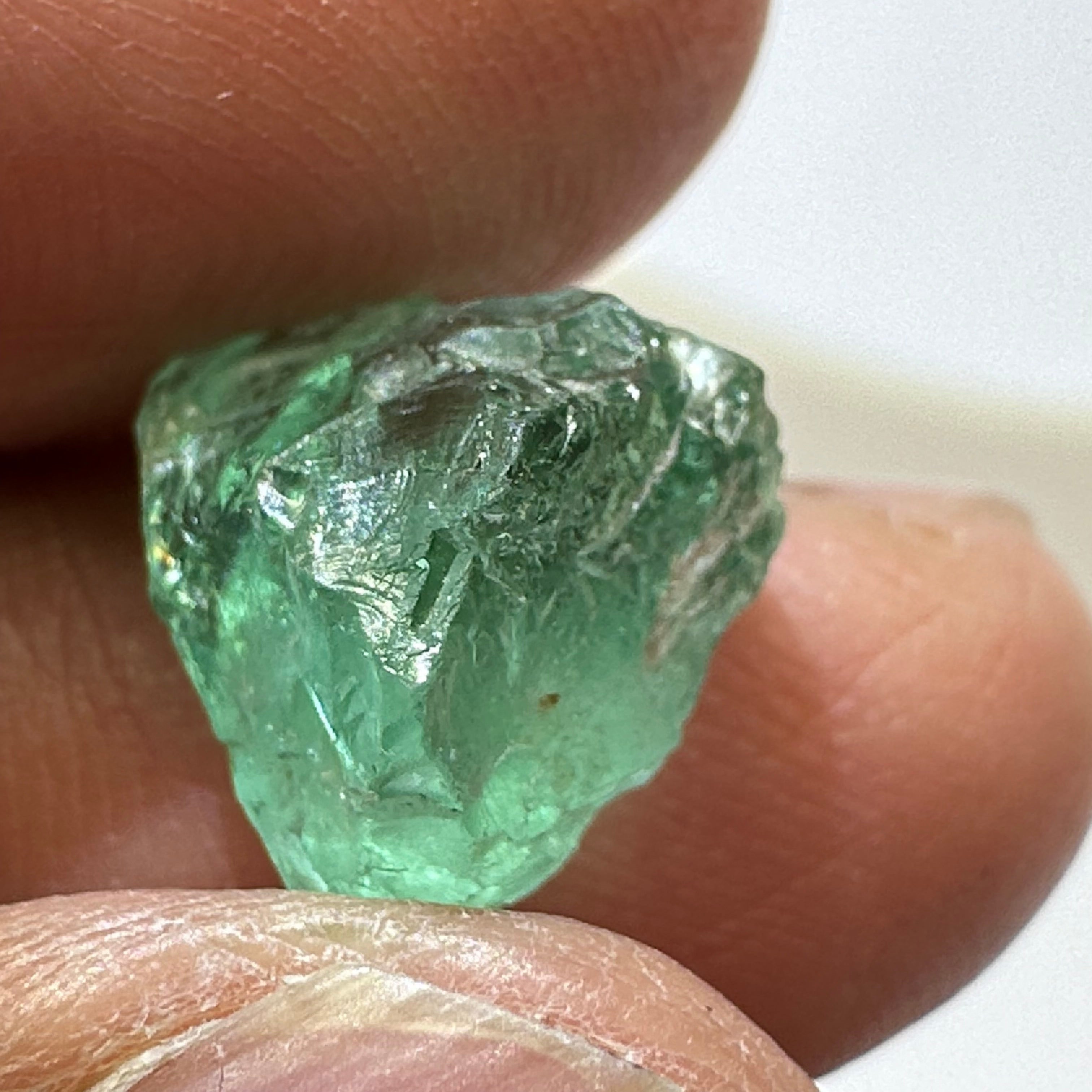 Emerald, 6.51ct, Tanzania, Untreated Unheated, No Oil, clean, no cracks just slight silk, see pictures