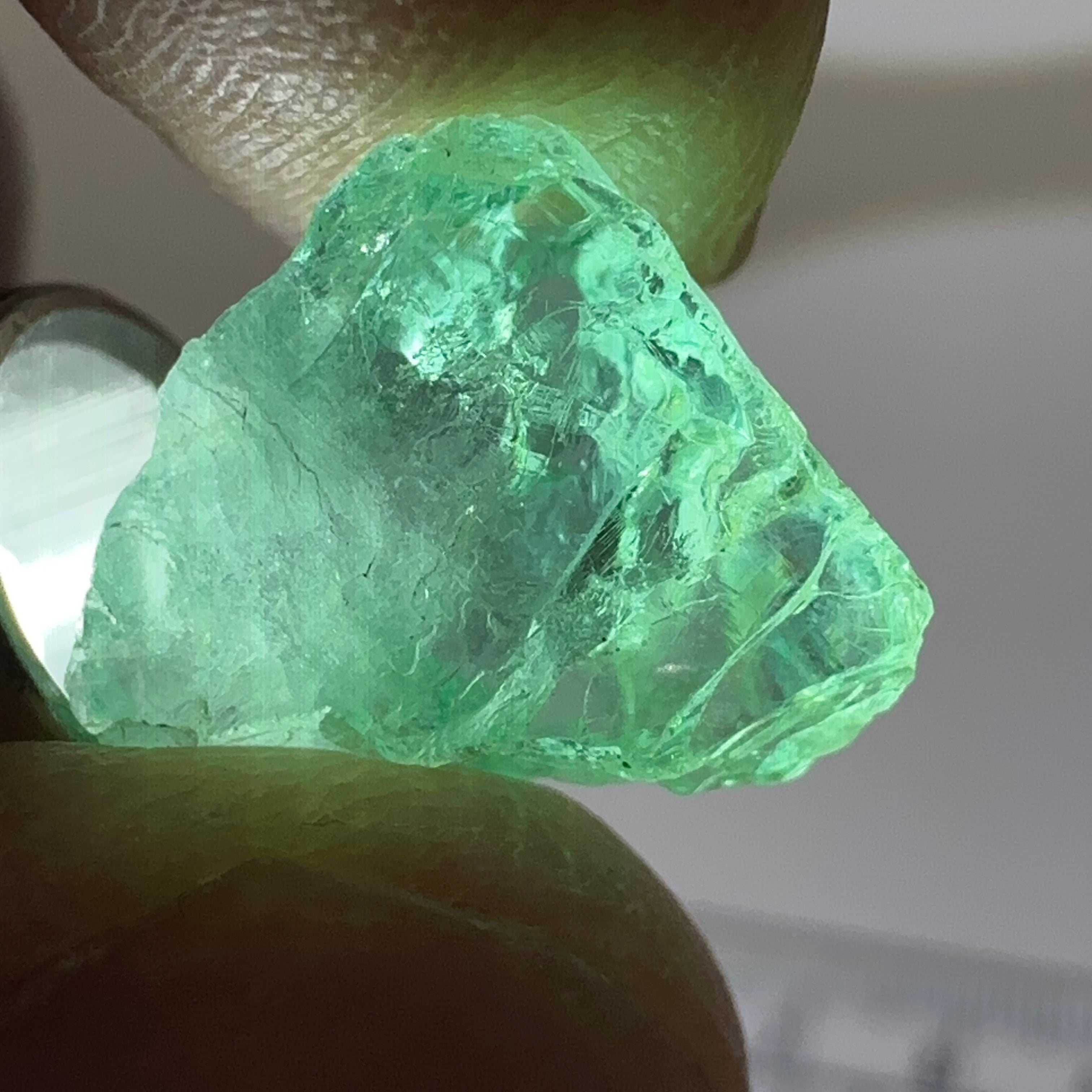 Emerald, 6.51ct, Tanzania, Untreated Unheated, No Oil, clean, no cracks just slight silk, see pictures