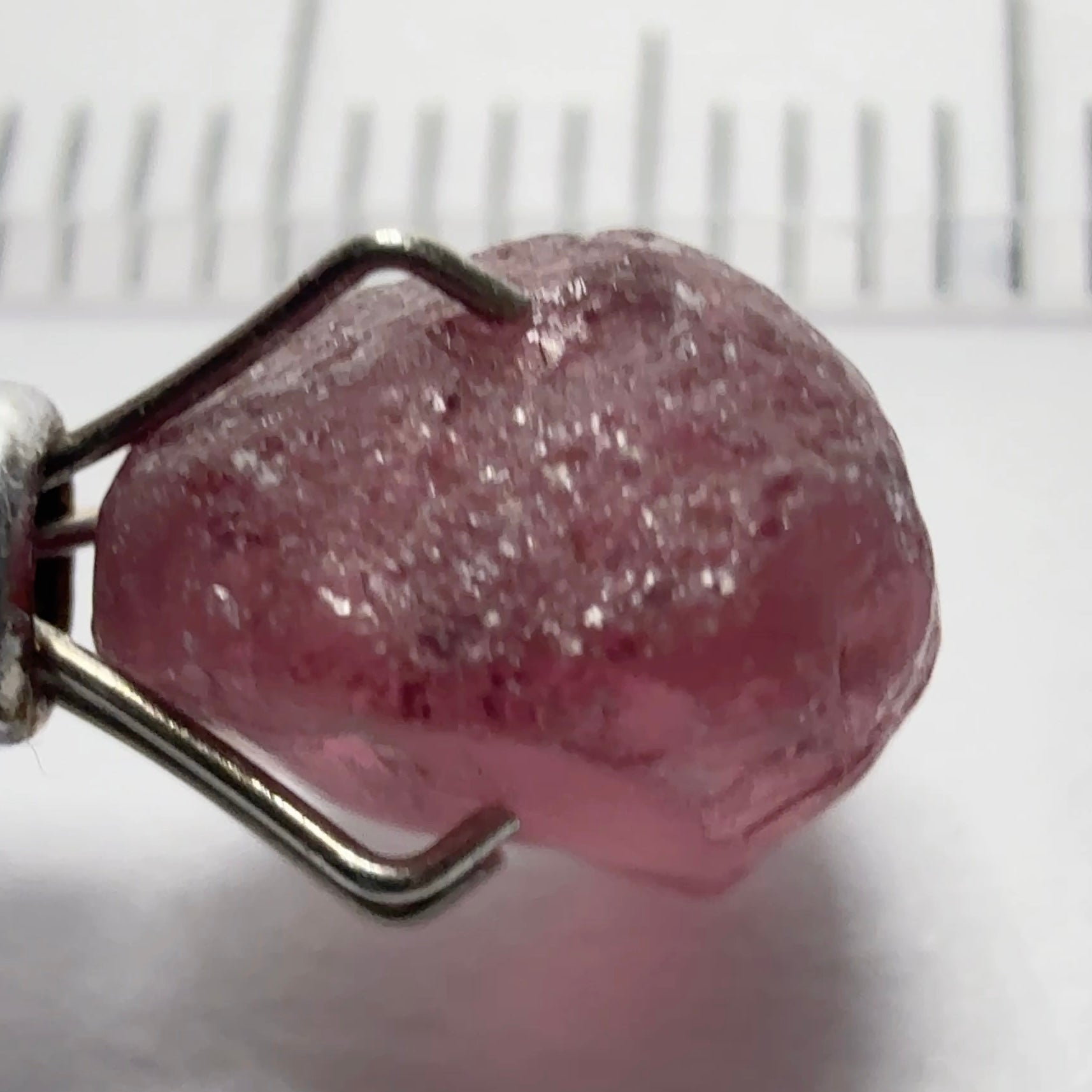 Rhodolite Garnet Colour Shifting, 3.94ct, Umba, Tanzania, Untreated Untreated. vvs