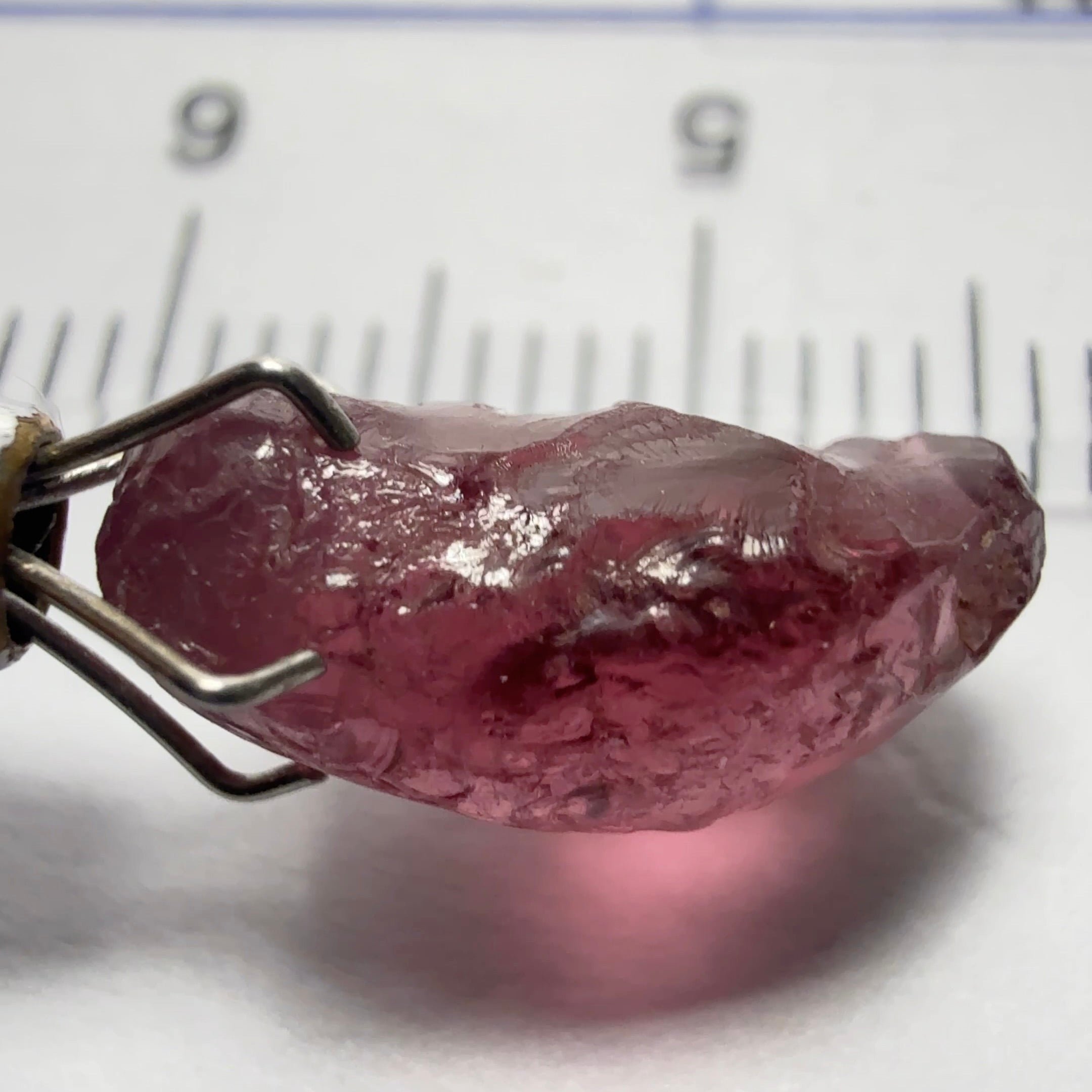 Rhodolite Garnet Colour Shifting, 5.74ct, Umba, Tanzania, Untreated Untreated. Slight issues on the outside, will come off on faceting, rest vvs