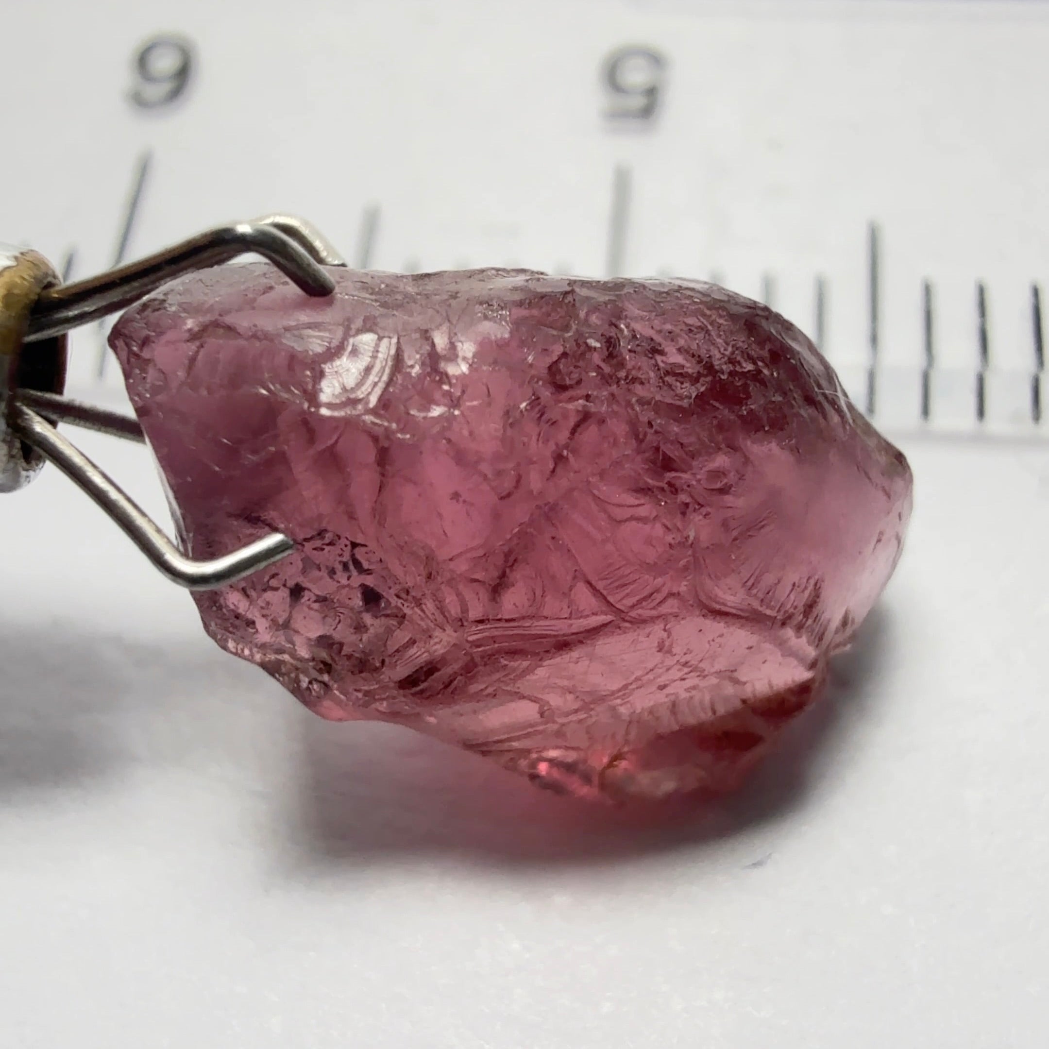 Rhodolite Garnet Colour Shifting, 5.74ct, Umba, Tanzania, Untreated Untreated. Slight issues on the outside, will come off on faceting, rest vvs