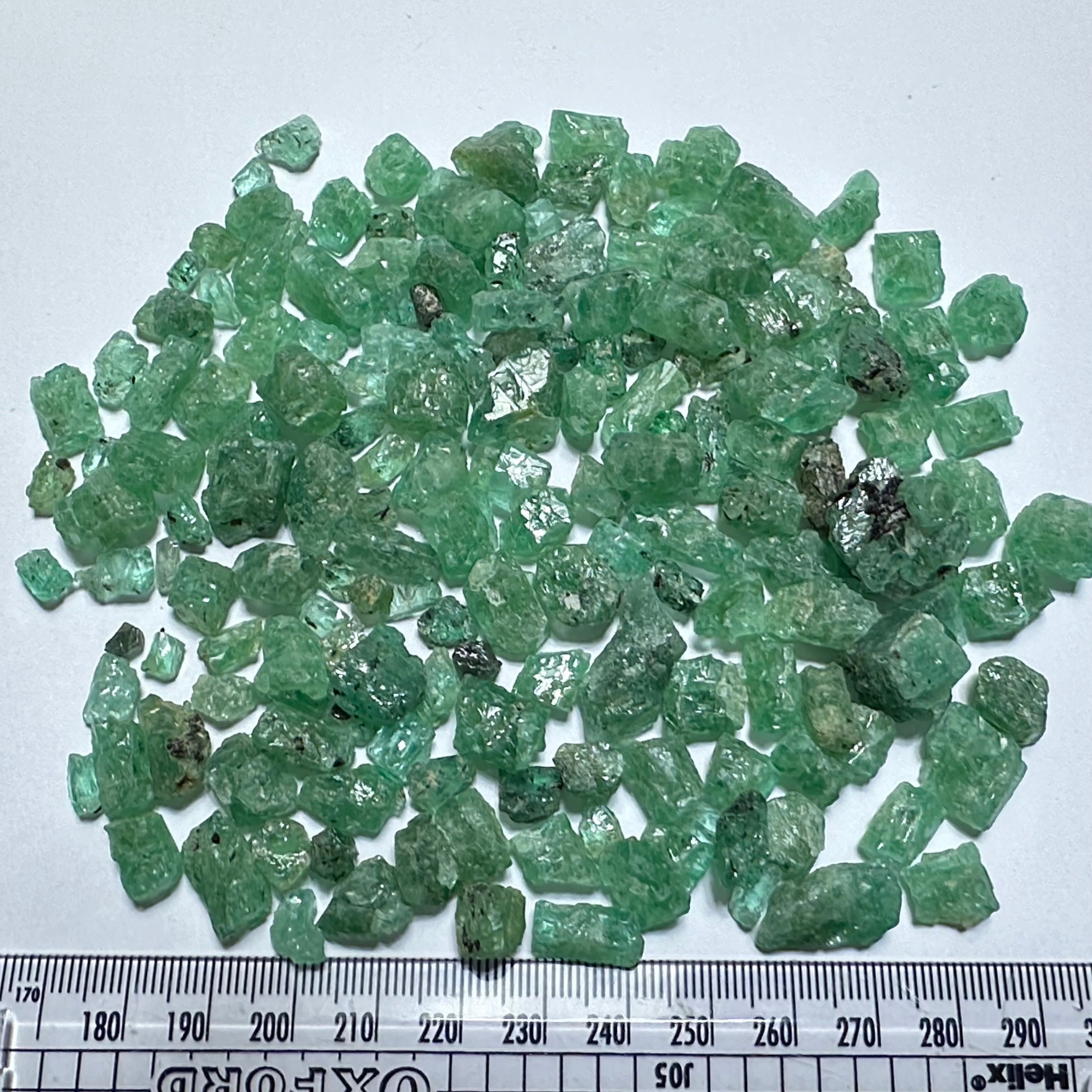 Emeralds Crystal Lot , wholesale deal, 136.70gm lot, Manyara, Tanzania