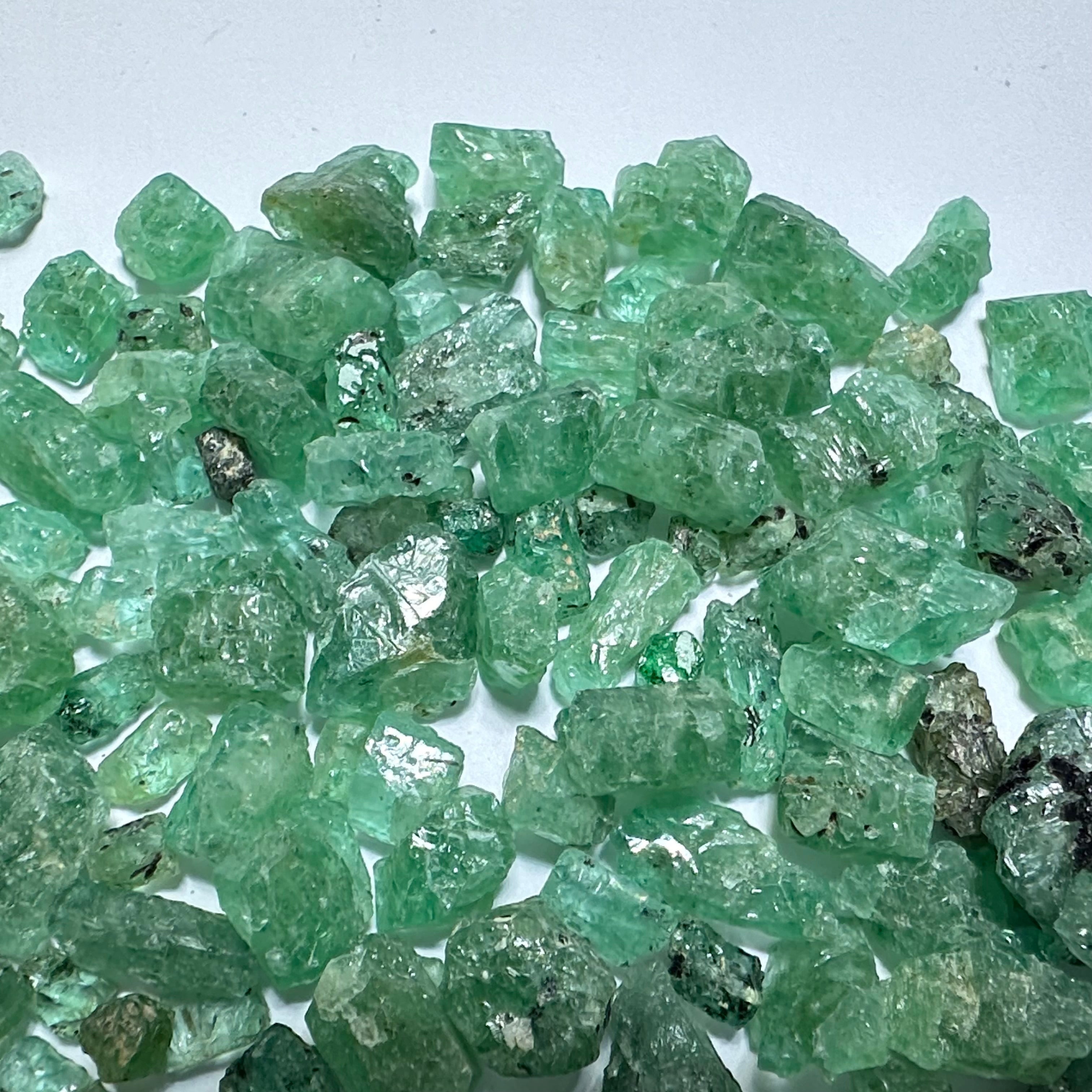 Emeralds Crystal Lot , wholesale deal, 136.70gm lot, Manyara, Tanzania