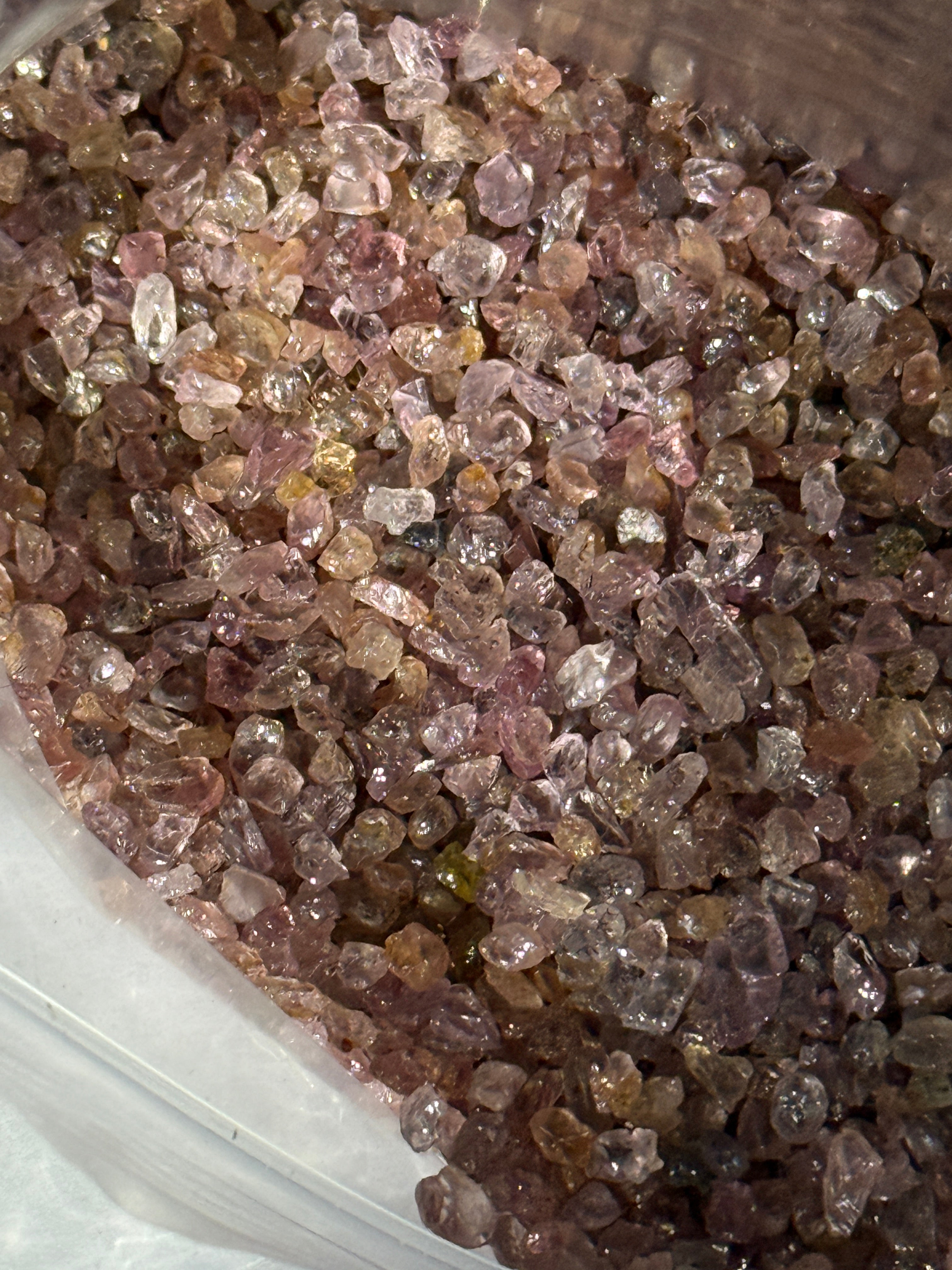 Dragon Garnet Melee Size Rough Lot, 1846gm / 9230ct, av size 0.22ct, Tanzania, price is for the lot, very small, use for melee, fish tank, artwork, anything really, almost all are fluorescent under uv, see pics and videos