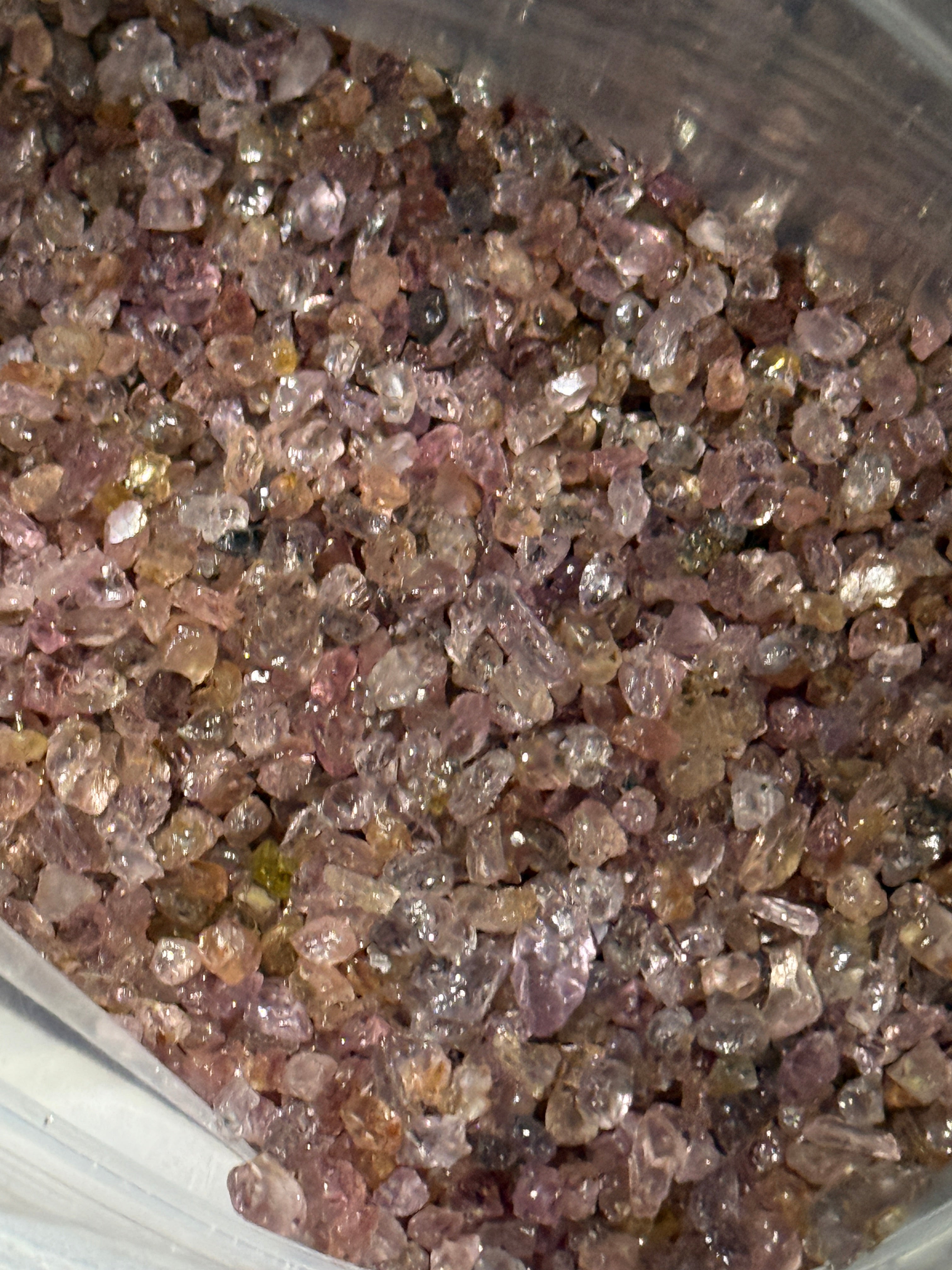 Dragon Garnet Melee Size Rough Lot, 1846gm / 9230ct, av size 0.22ct, Tanzania, price is for the lot, very small, use for melee, fish tank, artwork, anything really, almost all are fluorescent under uv, see pics and videos