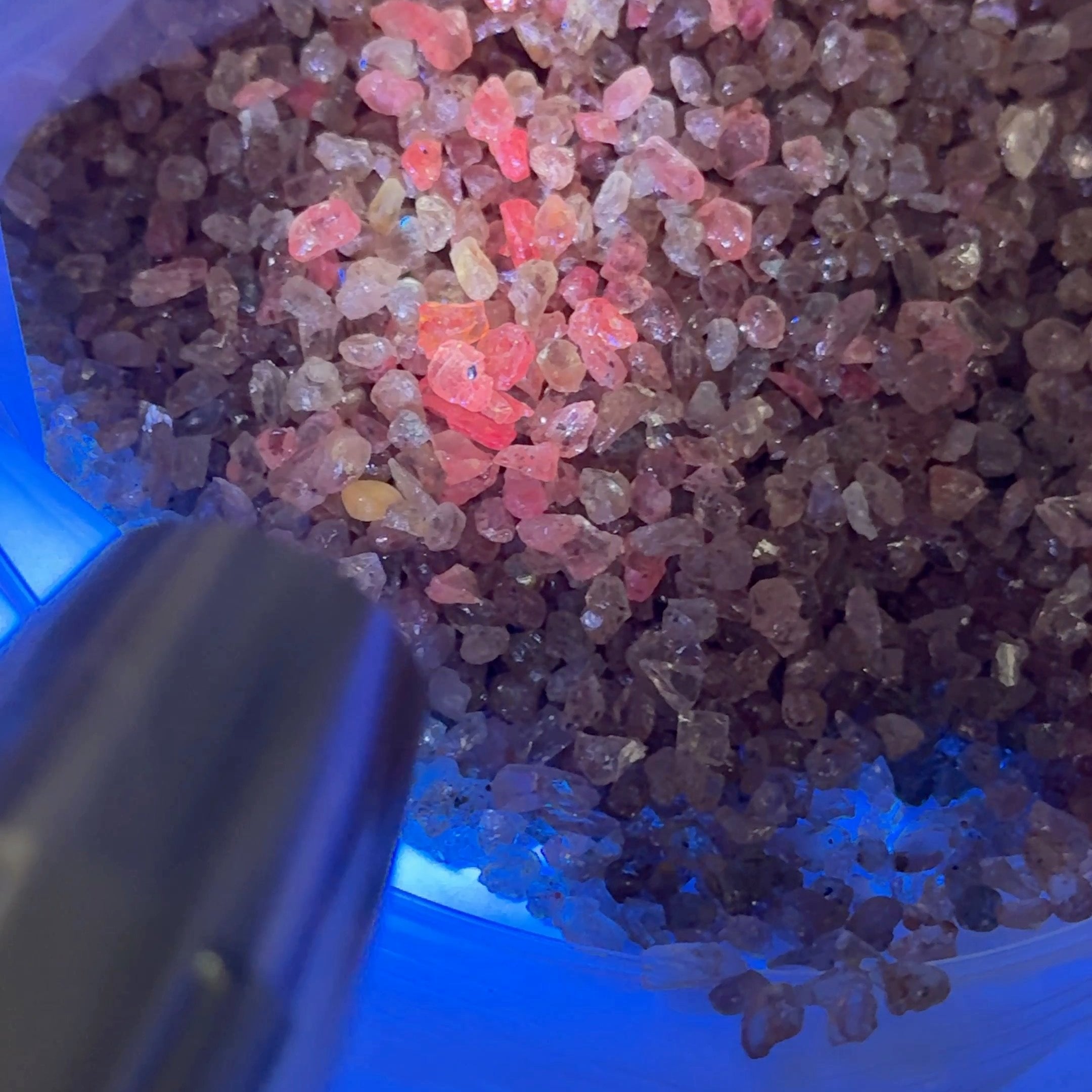 Dragon Garnet Melee Size Rough Lot, 1846gm / 9230ct, av size 0.22ct, Tanzania, price is for the lot, very small, use for melee, fish tank, artwork, anything really, almost all are fluorescent under uv, see pics and videos