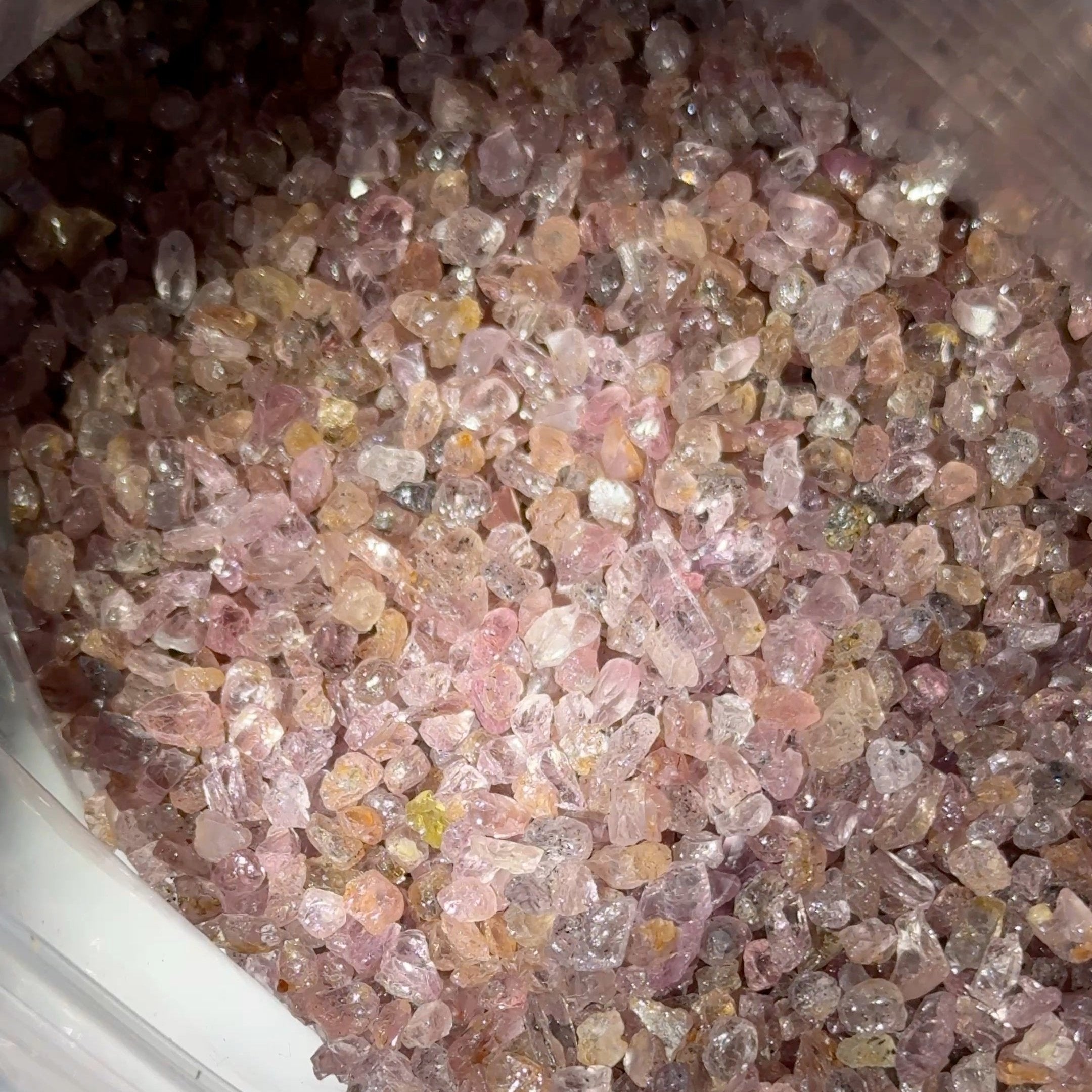 Dragon Garnet Melee Size Rough Lot, 1846gm / 9230ct, av size 0.22ct, Tanzania, price is for the lot, very small, use for melee, fish tank, artwork, anything really, almost all are fluorescent under uv, see pics and videos