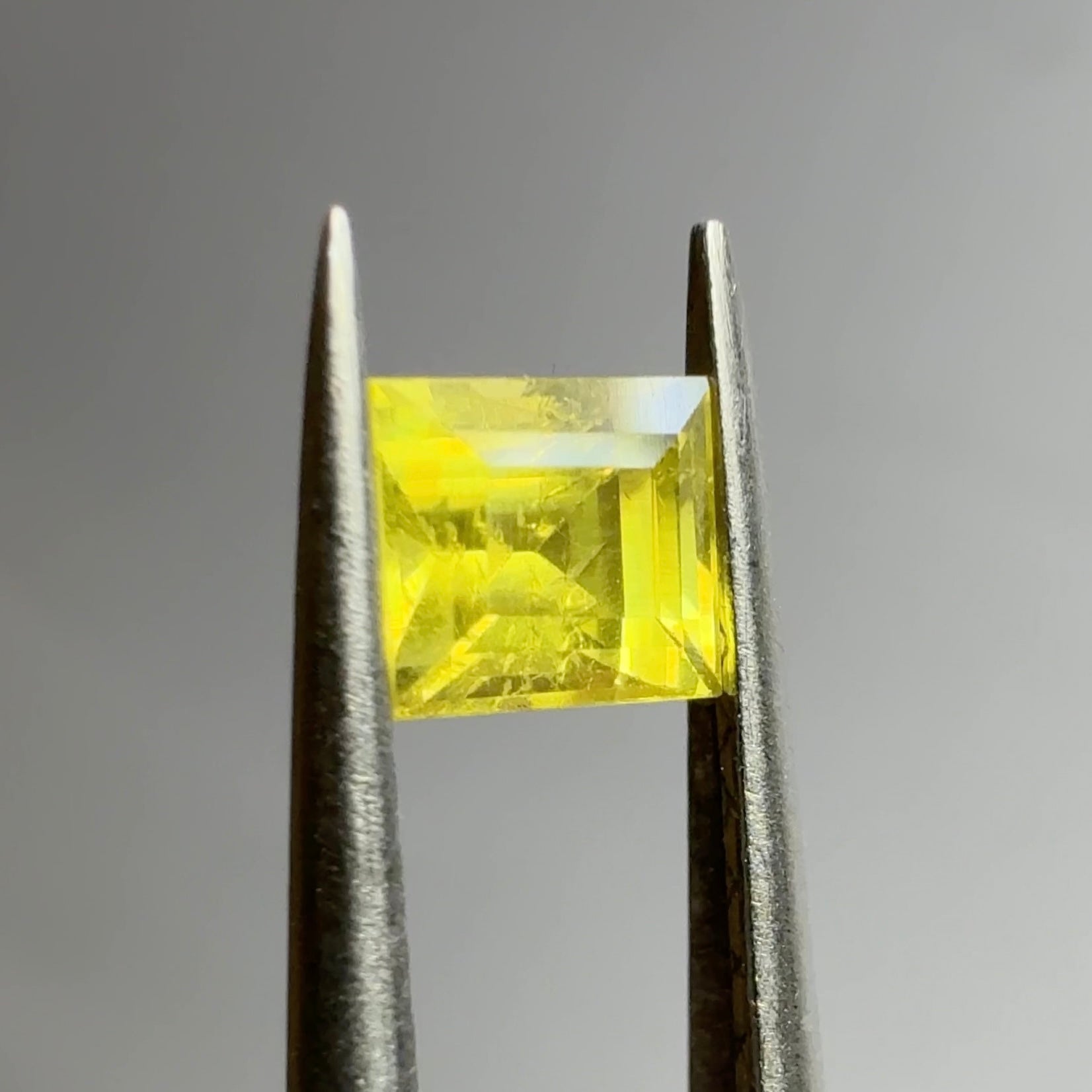 Danburite, 0.69ct, Tanzania, Untreated Unheated