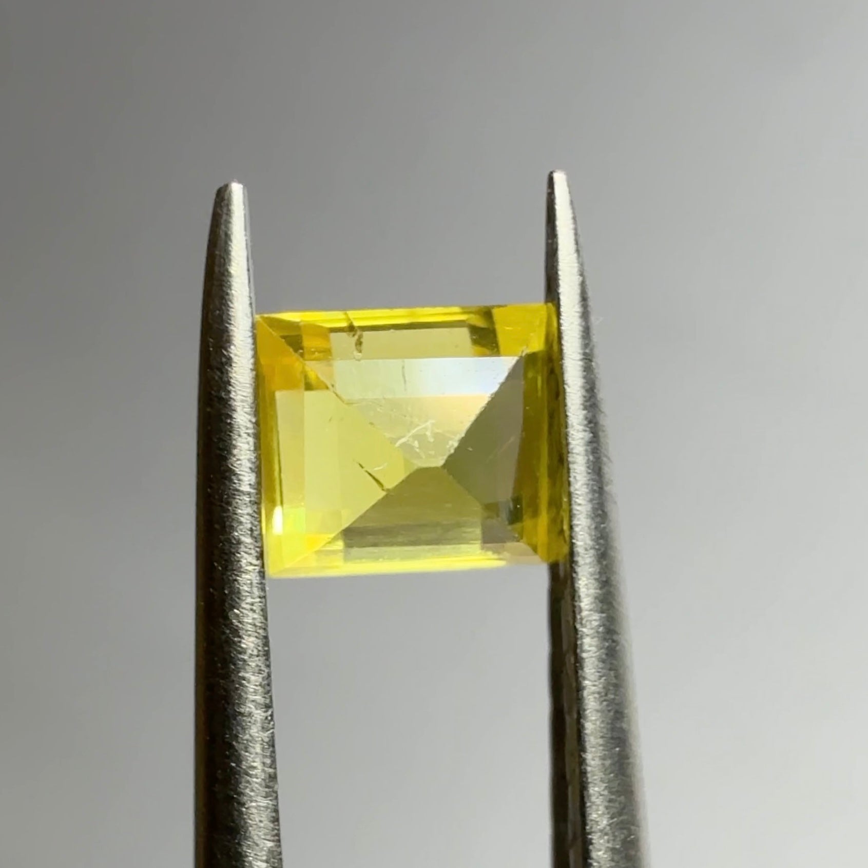 Danburite, 0.69ct, Tanzania, Untreated Unheated