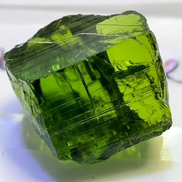 5.20ct Chrome Tourmaline, Tanzania, Untreated Unheated, dividing crack, rest clean, see pictures, I have backlit them so you can see the exact crack positioning