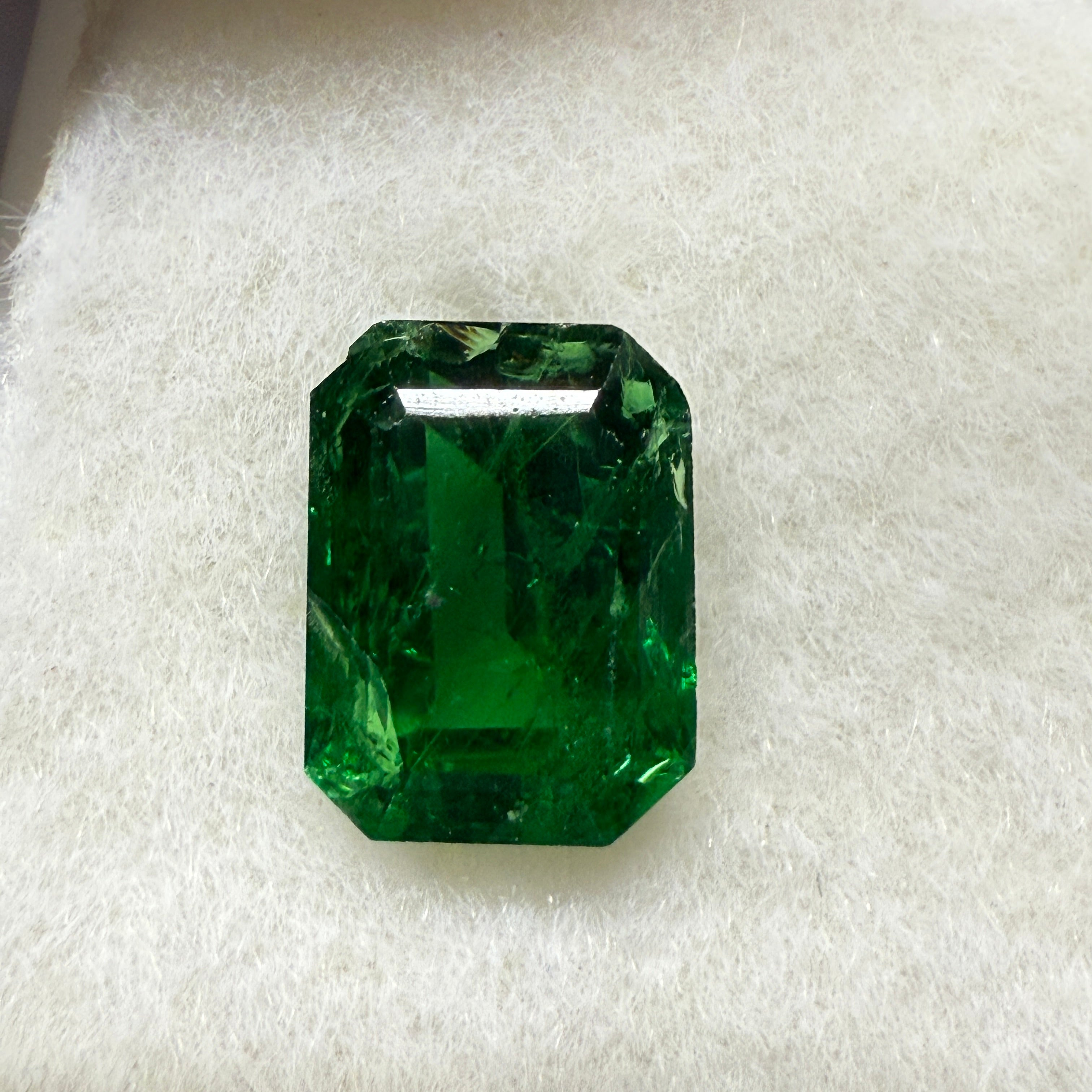 Tsavorite Garnet, 1.03ct, Kenya, Unheated Untreated, native cut. Sl chip on one end