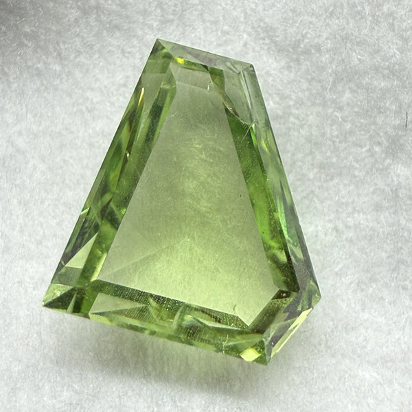 Tsavorite Garnet, 2.35ct, Tanzania. Untreated Unheated. Precision Tablet Cut.