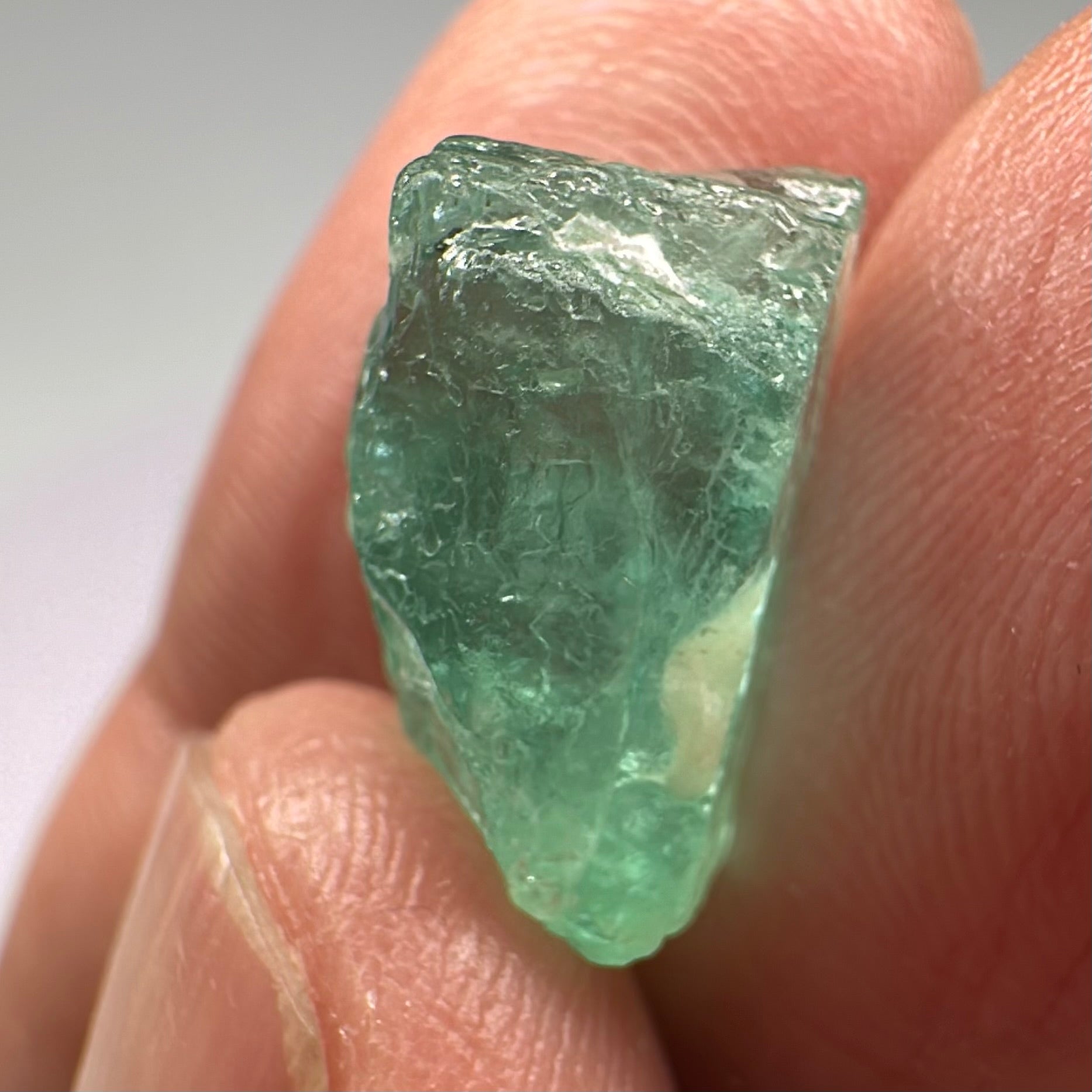 Emerald, 11.11ct, Tanzania, Untreated Unheated, No Oil, needs to be split into 2 stones down the middle, see pictures to understand it