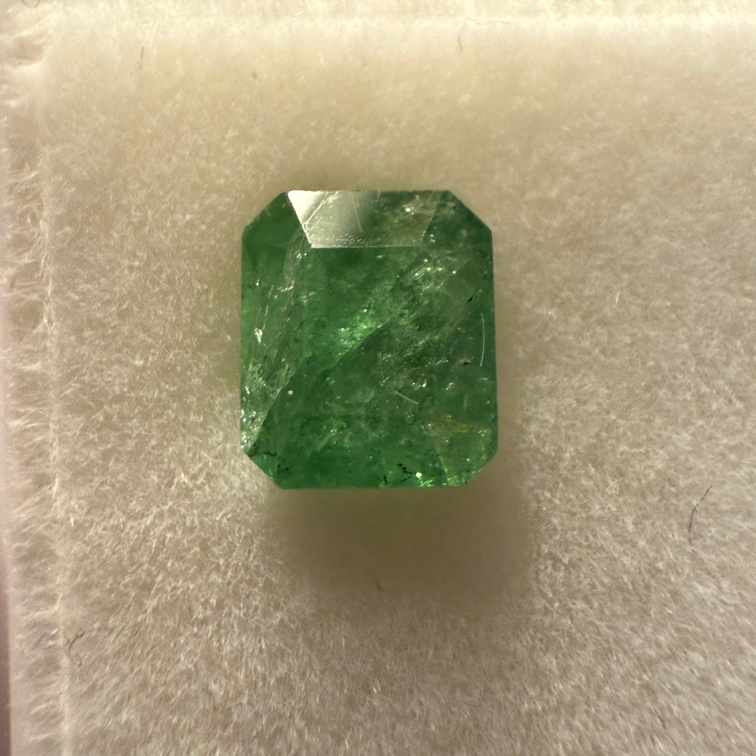 Tsavorite Garnet, 0.94ct, Kenya, Unheated Untreated, native cut.