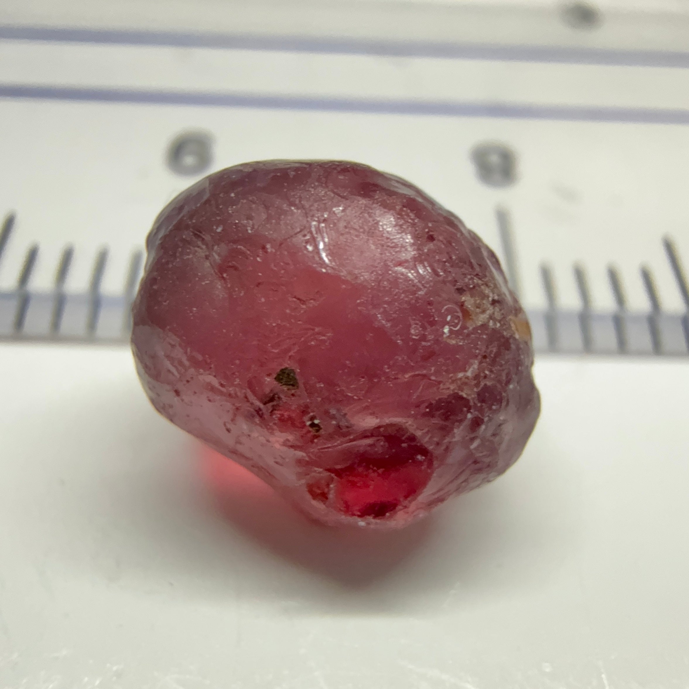 Rhodolite Garnet Colour Shifting, 5.40ct, Umba, Tanzania, Untreated Untreated. si
