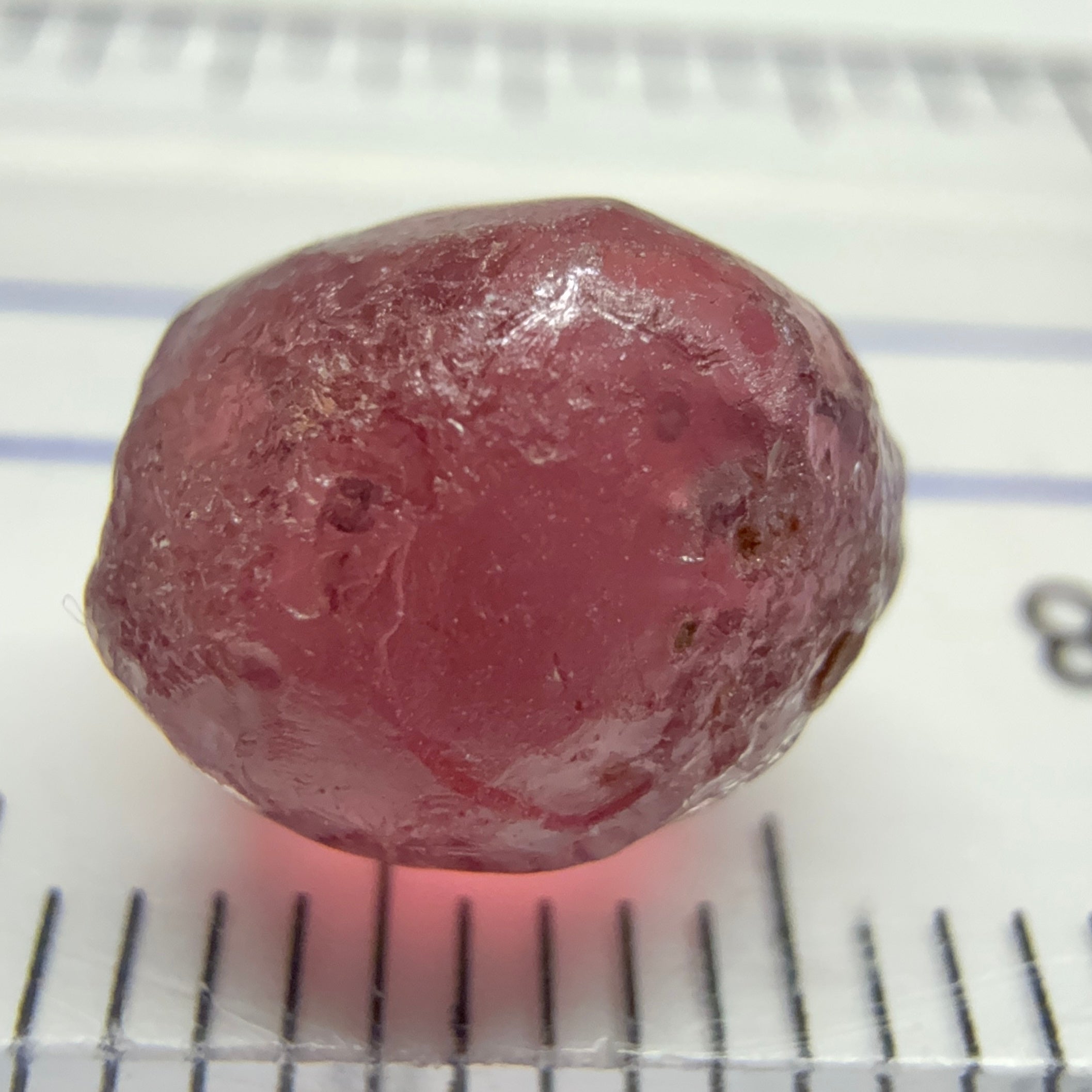 Rhodolite Garnet Colour Shifting, 5.40ct, Umba, Tanzania, Untreated Untreated. si