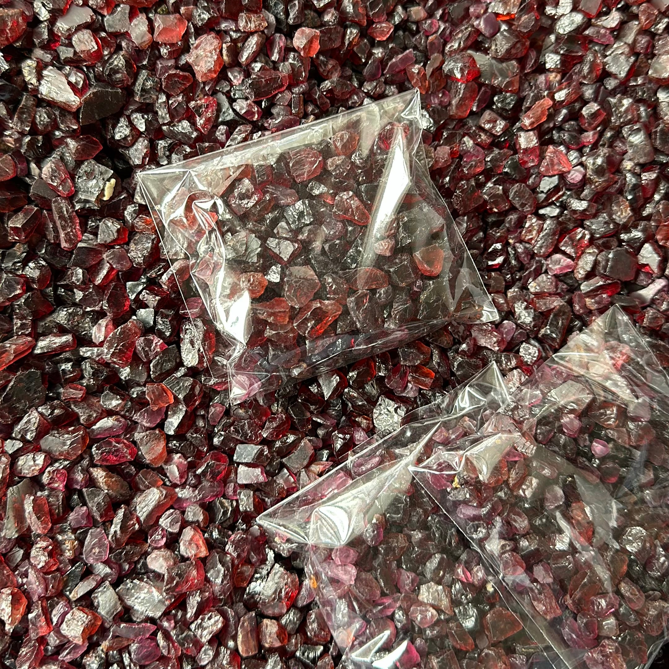 Garnet Bags, mixed 100gm bags of Garnets, Tanzania, Untreated Unheated, price per 100 gm bag