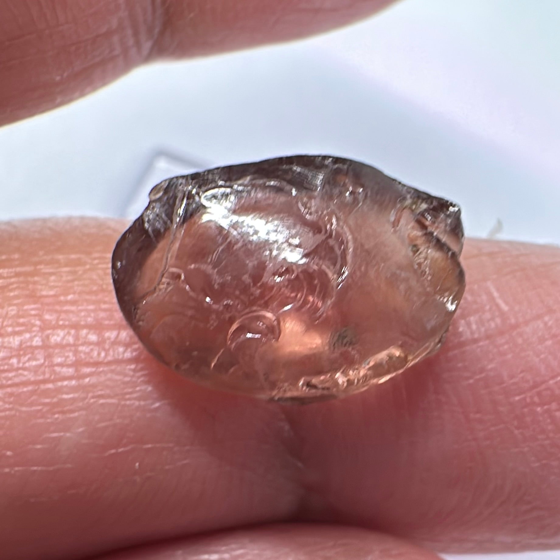 Peach Malaya Garnet, 6.37ct, silk that looks like an eye (see vid.) with a crystal inclusion on the side, flat stone , Unheated Untreated, Umba Valley Tanzania. See pictures to get the exact idea of depth