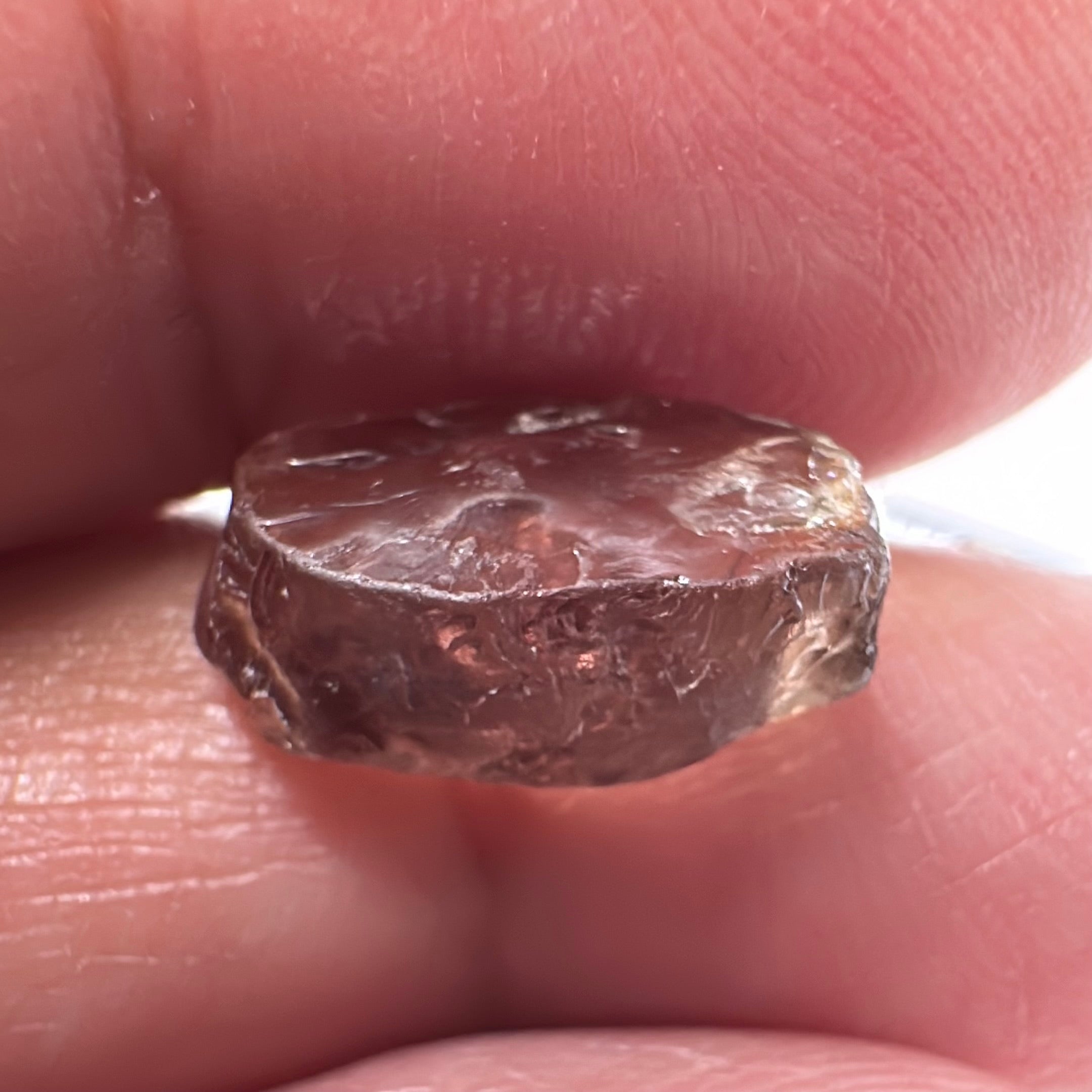 Malaya Garnet, 6.37ct, silk that looks like an eye (see vid.) with a crystal inclusion on the side, flat stone , Unheated Untreated, Umba Valley Tanzania. See pictures to get the exact idea of depth