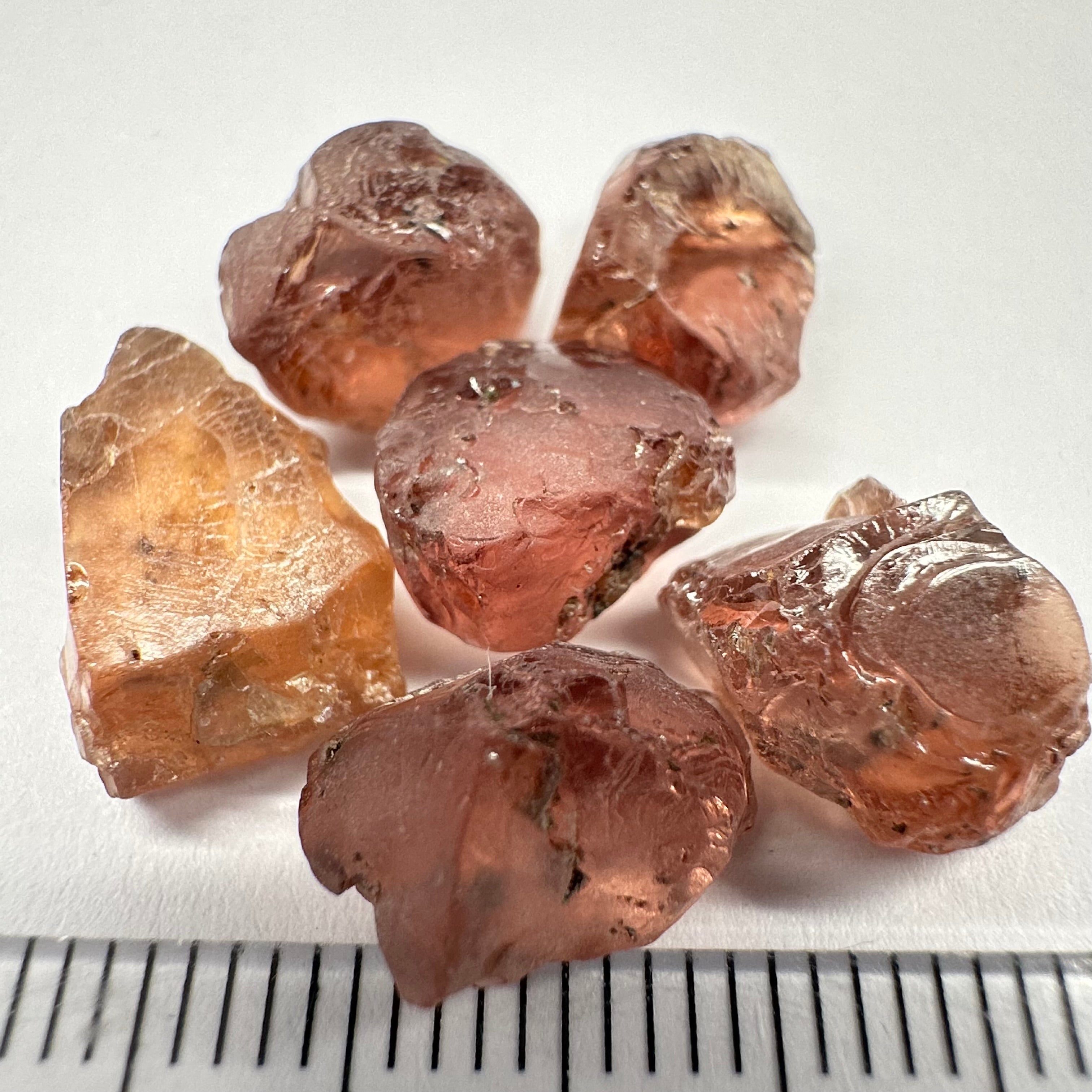 Peach Malaya Garnet Lot, 35.73ct, 6pcs lot, 5.99ct average. All stones have spots so if you don’t mind cutting with spots then this is for you. Unheated Untreated, Tanzania