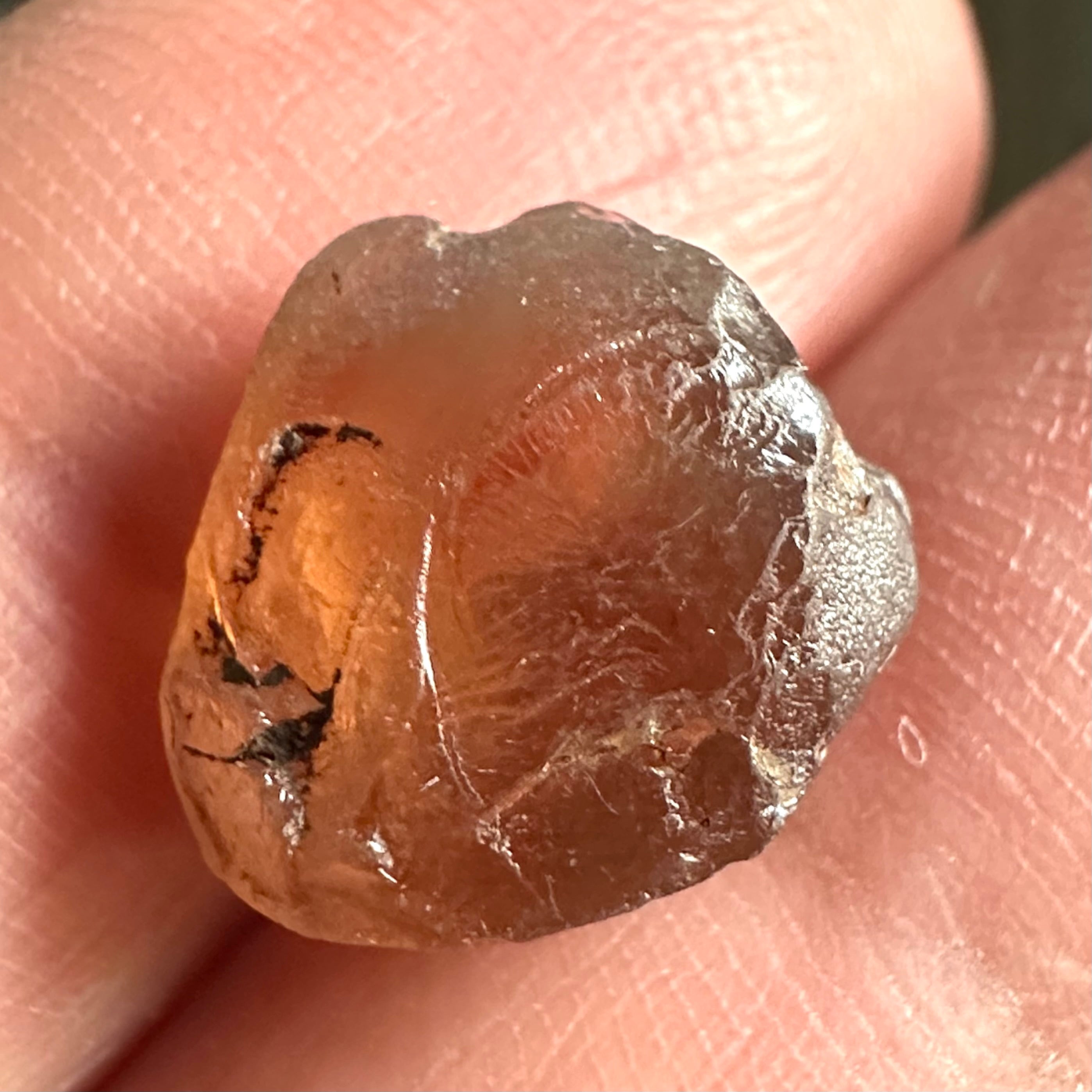 Peach Malaya Garnet, 8.40ct, vvs-if (no inclusions cracks or bubbles) with silk, Unheated Untreated, Umba Valley Tanzania. Shape is a little flat, see pictures to get the exact idea of depth