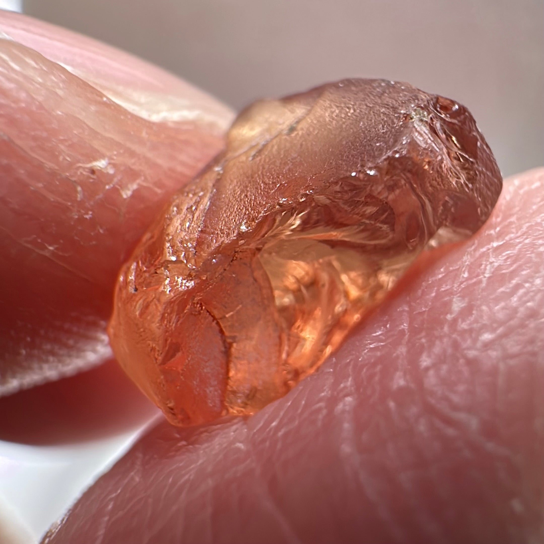 Peach Malaya Garnet, 5.97ct, vvs-if with slight crack on skin, challenging shape, Unheated Untreated, Umba Valley Tanzania