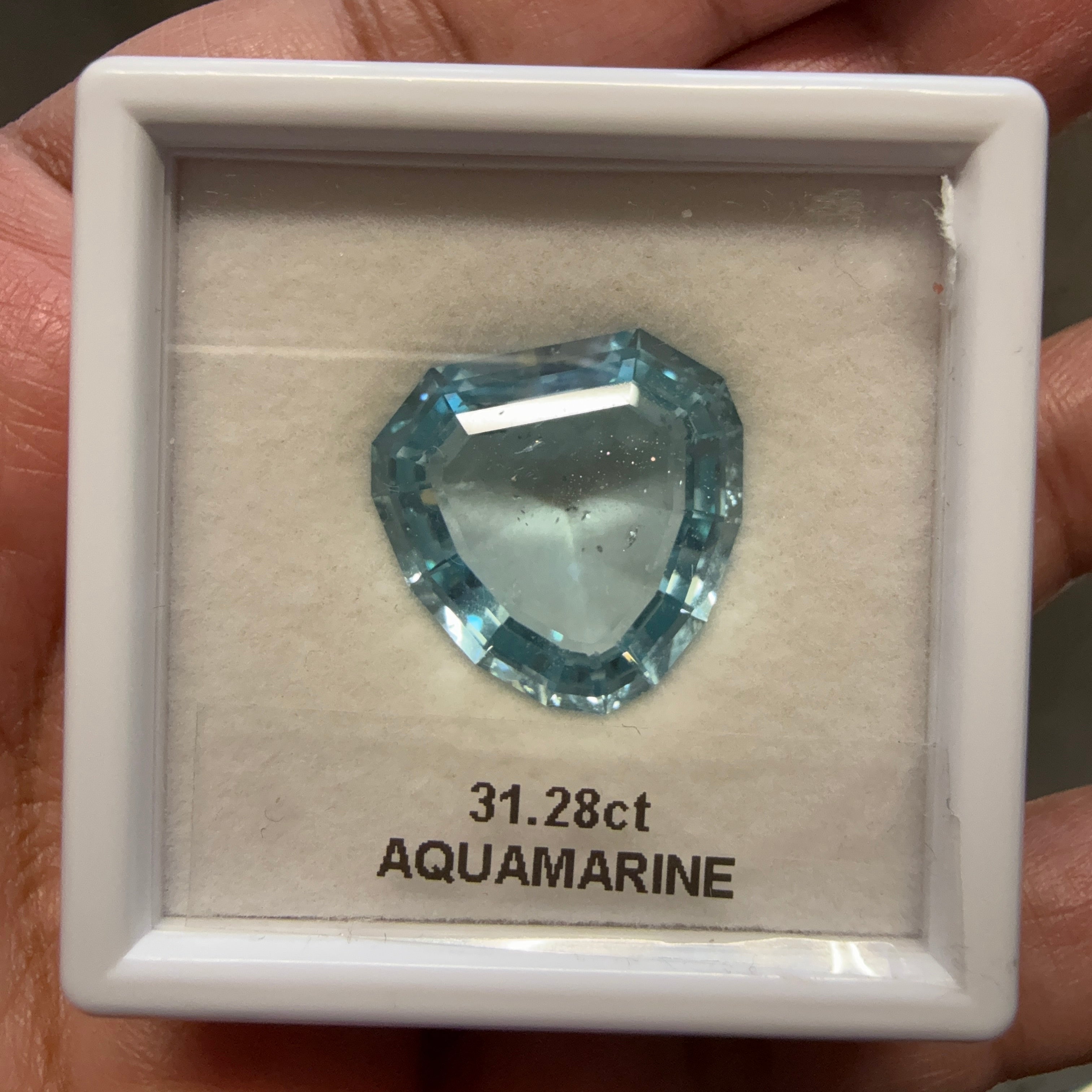 Aquamarine, 31.28ct, Unheated Untreated. Zambia. 20.50 x 21.00 x 10.00mm