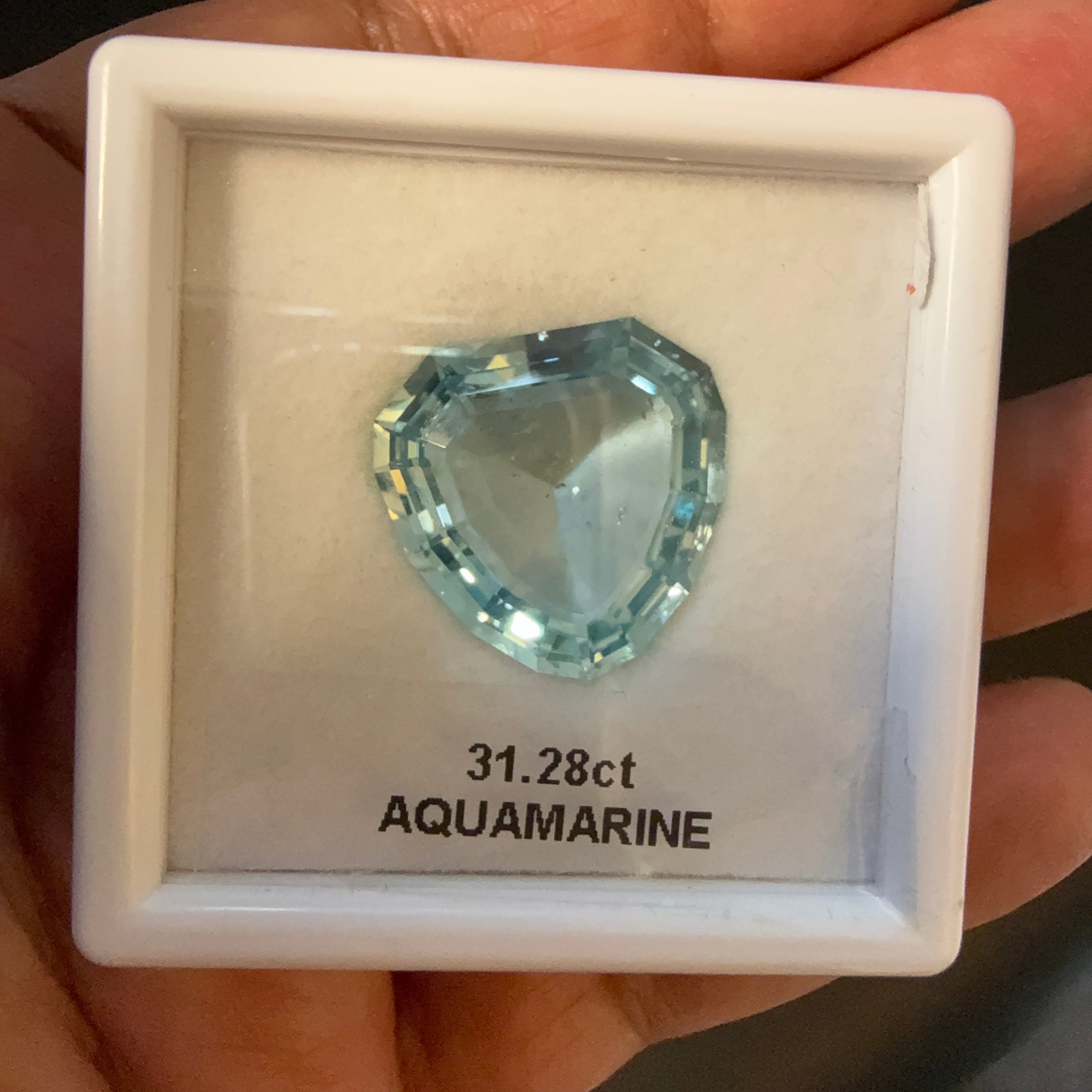 Aquamarine, 31.28ct, Unheated Untreated. Zambia. 20.50 x 21.00 x 10.00mm