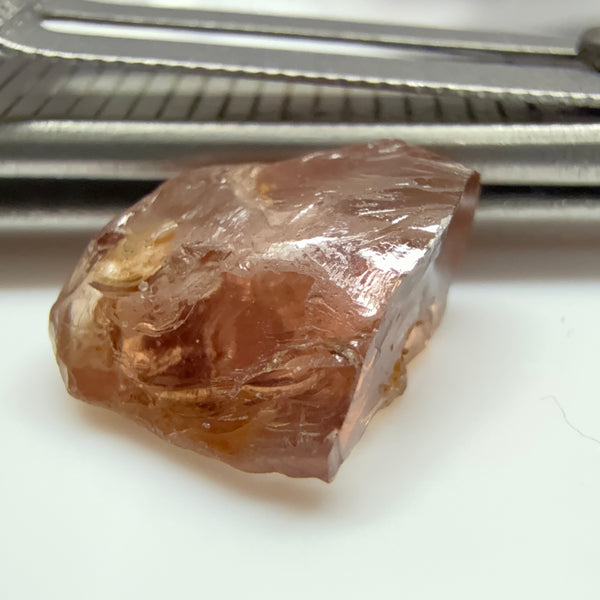 Peach Malaya Garnet, 5.30ct, vvs + silky and flattish shape, Unheated Untreated, Umba Valley Tanzania