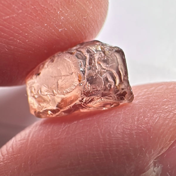 Peach Malaya Garnet, 4.95ct, vs-vvs, Unheated Untreated, Umba Valley Tanzania