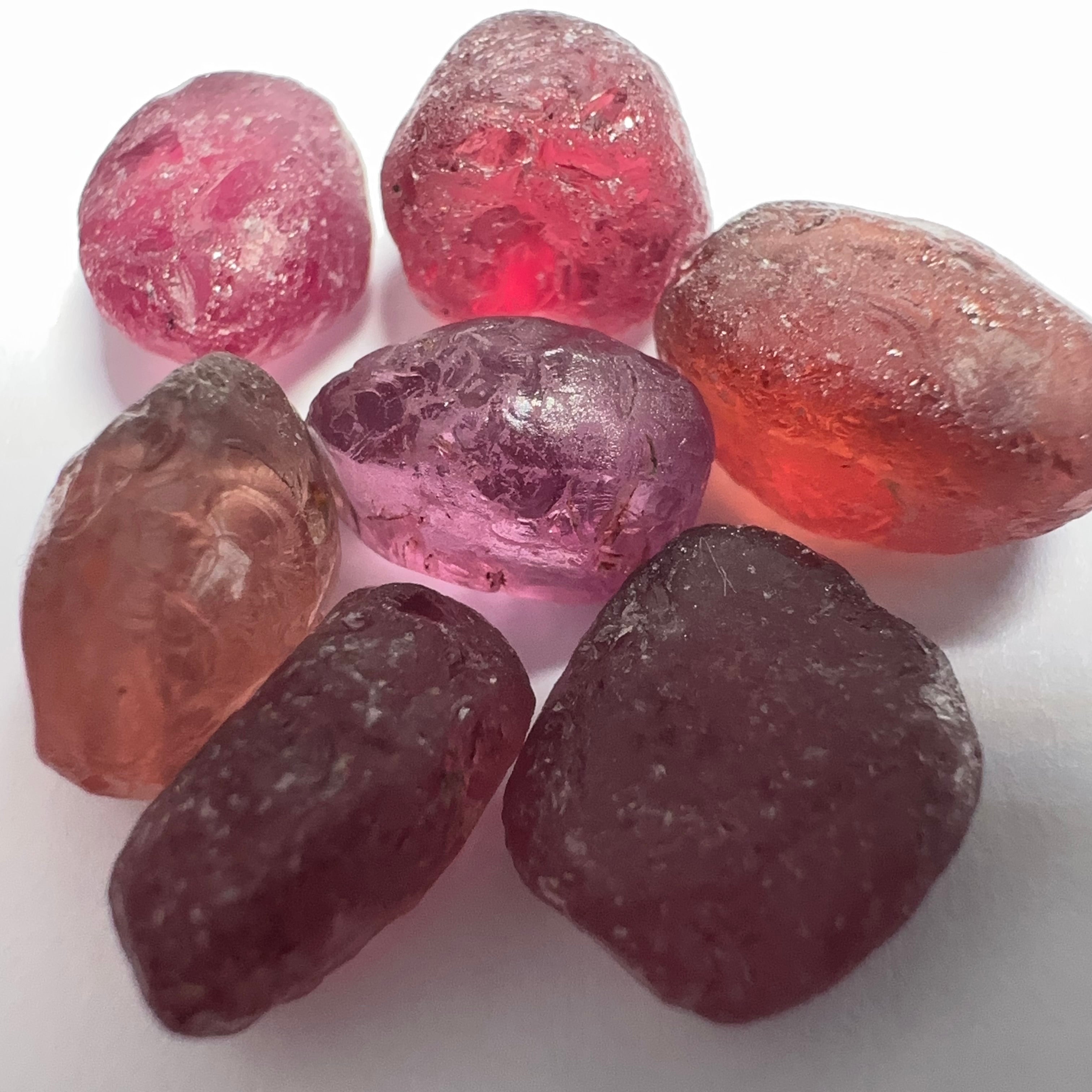 Mahenge Garnet Lot, 30.47ct, 7pcs lot, 4.35ct average. 1 pc flat shape, vs-vvs, Unheated Untreated, Tanzania