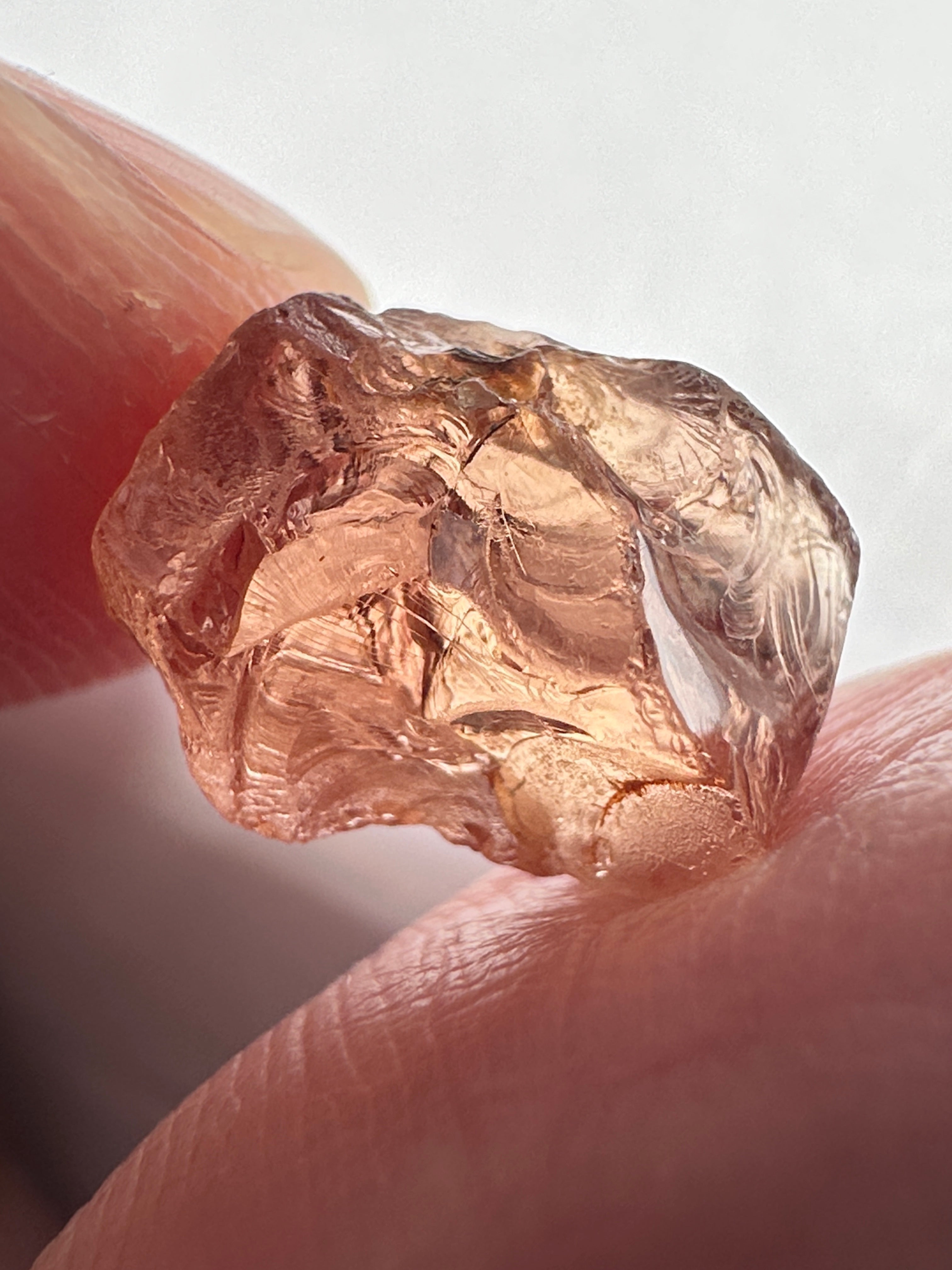 Peach Malaya Garnet, 5.97ct, vvs-if with slight crack on skin, challenging shape, Unheated Untreated, Umba Valley Tanzania