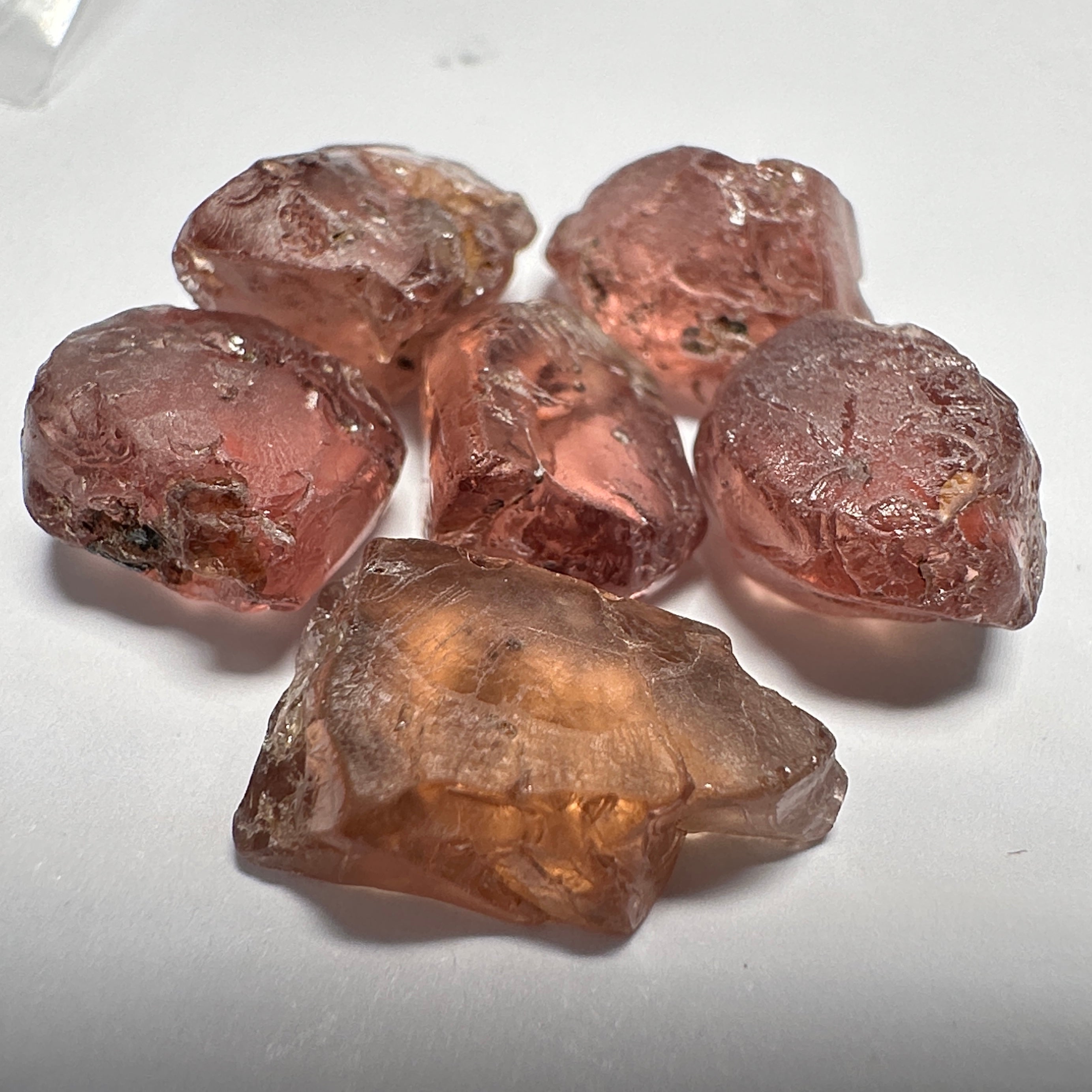 Peach Malaya Garnet Lot, 35.73ct, 6pcs lot, 5.99ct average. All stones have spots so if you don’t mind cutting with spots then this is for you. Unheated Untreated, Tanzania