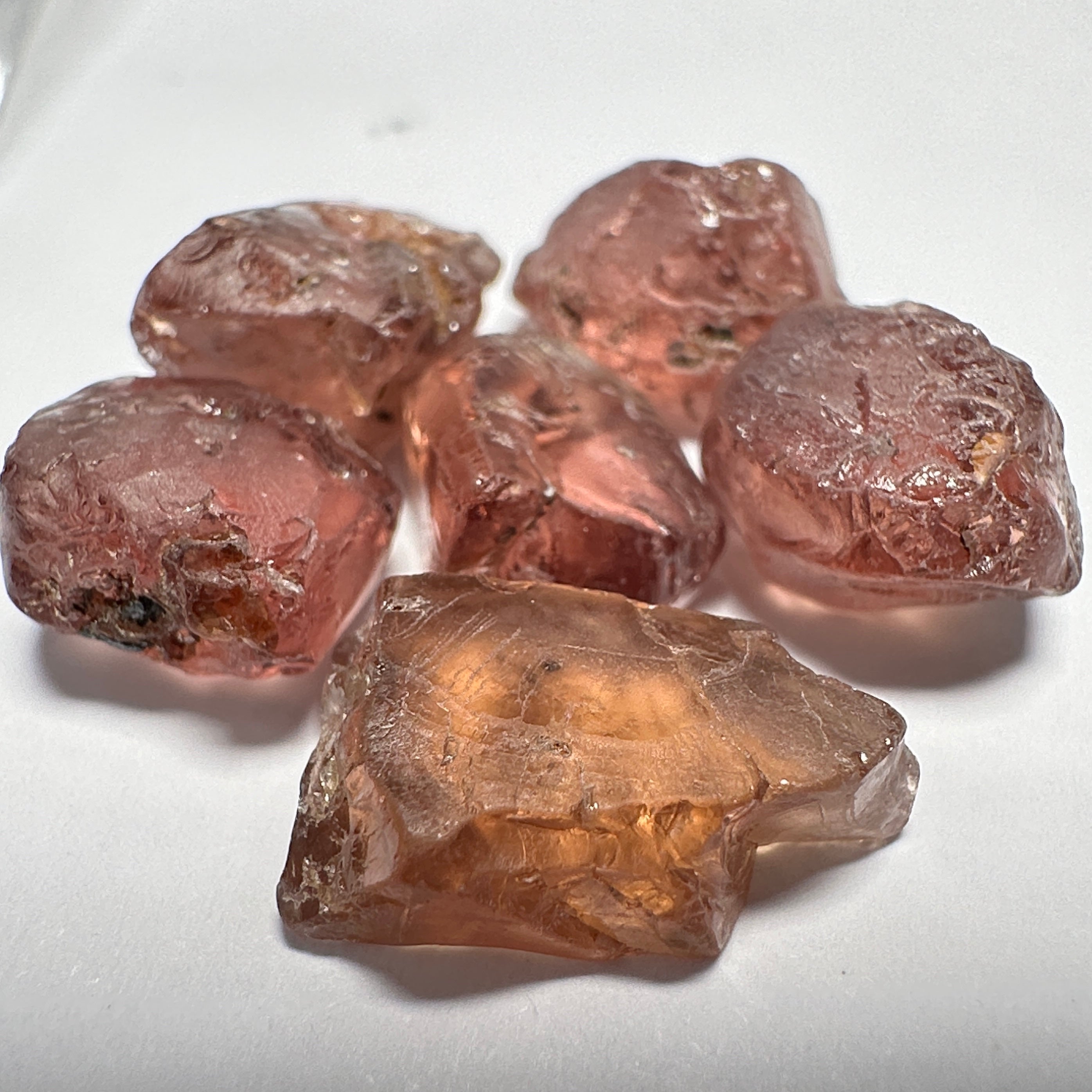 Peach Malaya Garnet Lot, 35.73ct, 6pcs lot, 5.99ct average. All stones have spots so if you don’t mind cutting with spots then this is for you. Unheated Untreated, Tanzania