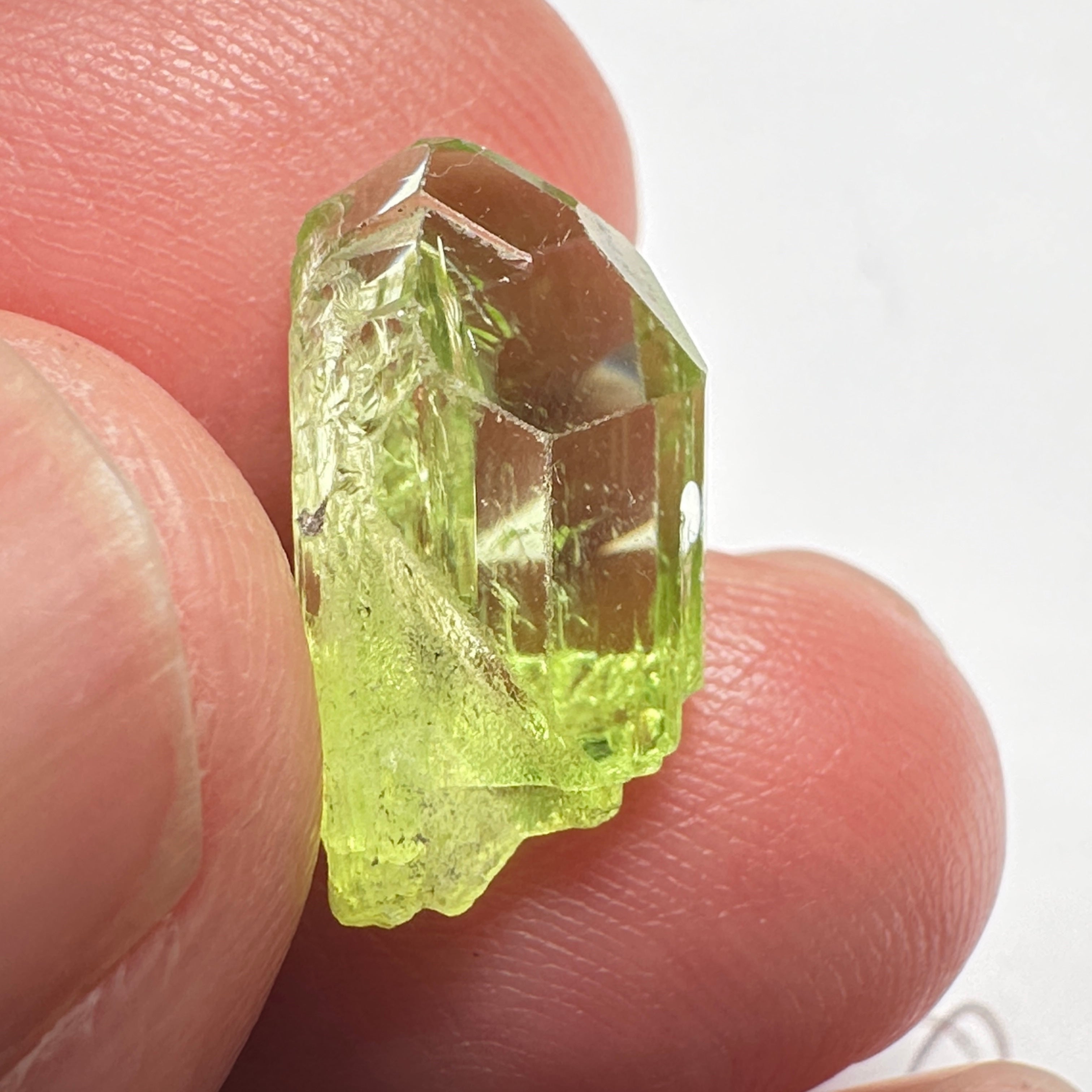 Diopside crystal, 1.5gm, Merelani, Tanzania - facetable portion