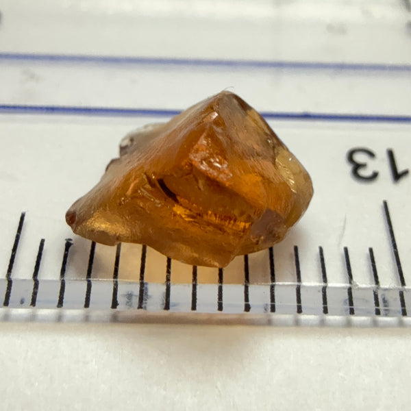 Malaya Garnet, 2.69ct, Tanzania, Untreated Unheated. VVS, challenging shape and sl. issue on outer skin