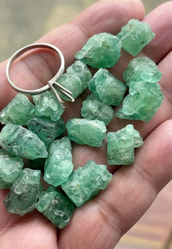 Large Emerald Crystal Specimens, Tanzania, Lake Manyara Mine, Specimen Grade, Untreated Unheated no oil, price per stone on a blind pour